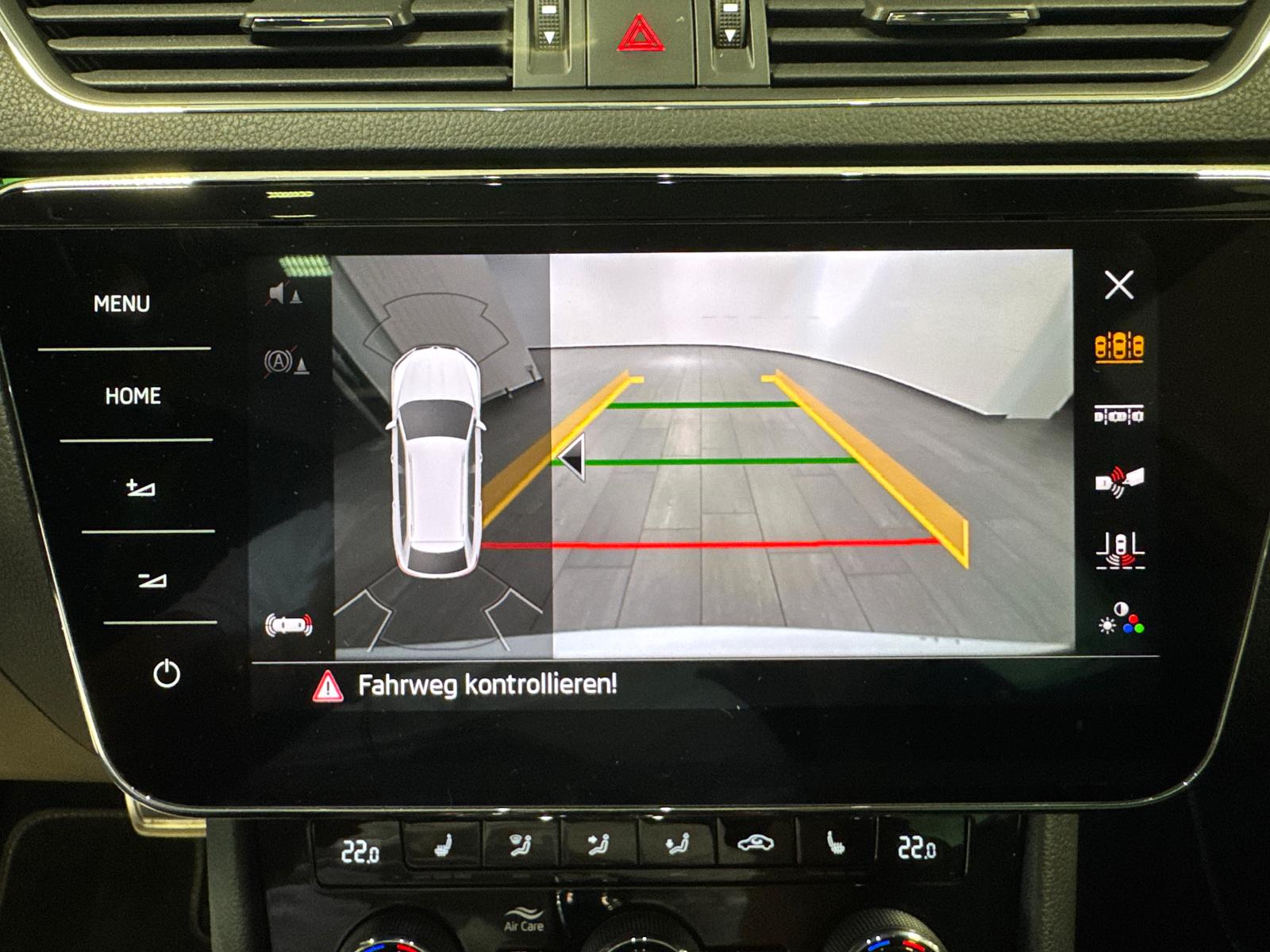 SKODA Superb Combi 2.0 TDI 190 SportLine+ 4x4 DSG-image-16