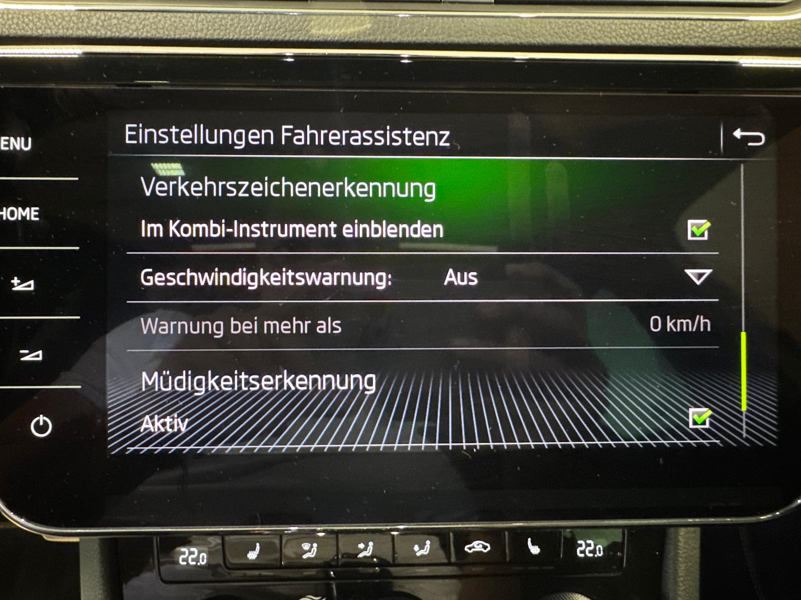SKODA Superb Combi 2.0 TDI 190 SportLine+ 4x4 DSG-image-19