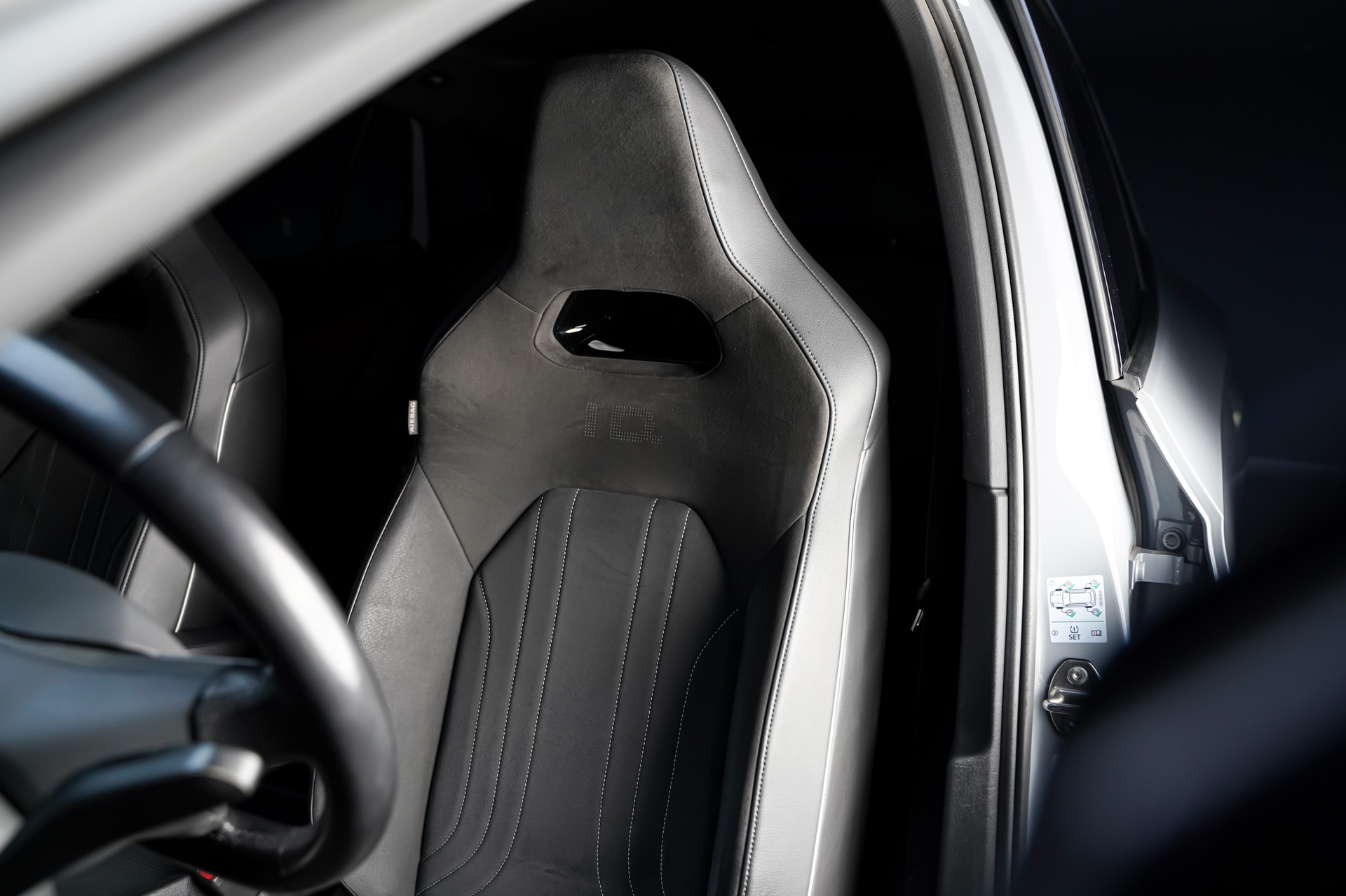 VW ID.4 Pro Performance 77 kWh Max-image-12