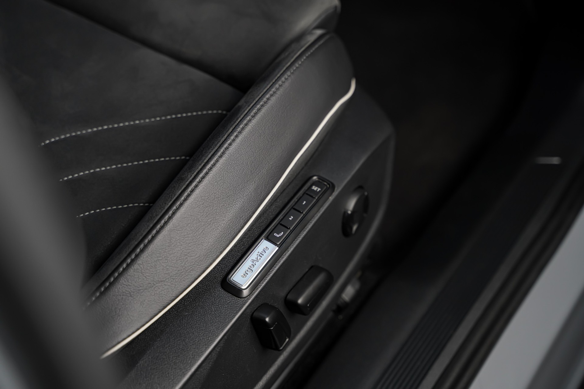 VW ID.4 Pro Performance 77 kWh Max-image-18