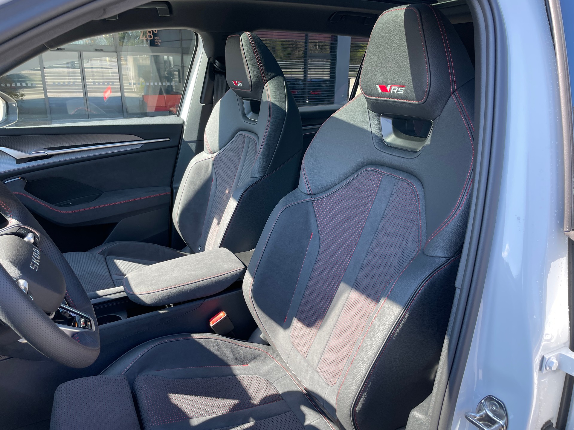 SKODA Kodiaq 2.0 TSI RS 4x4, 7-Sitzer, Standheizung, AHK, Head-up-image-16