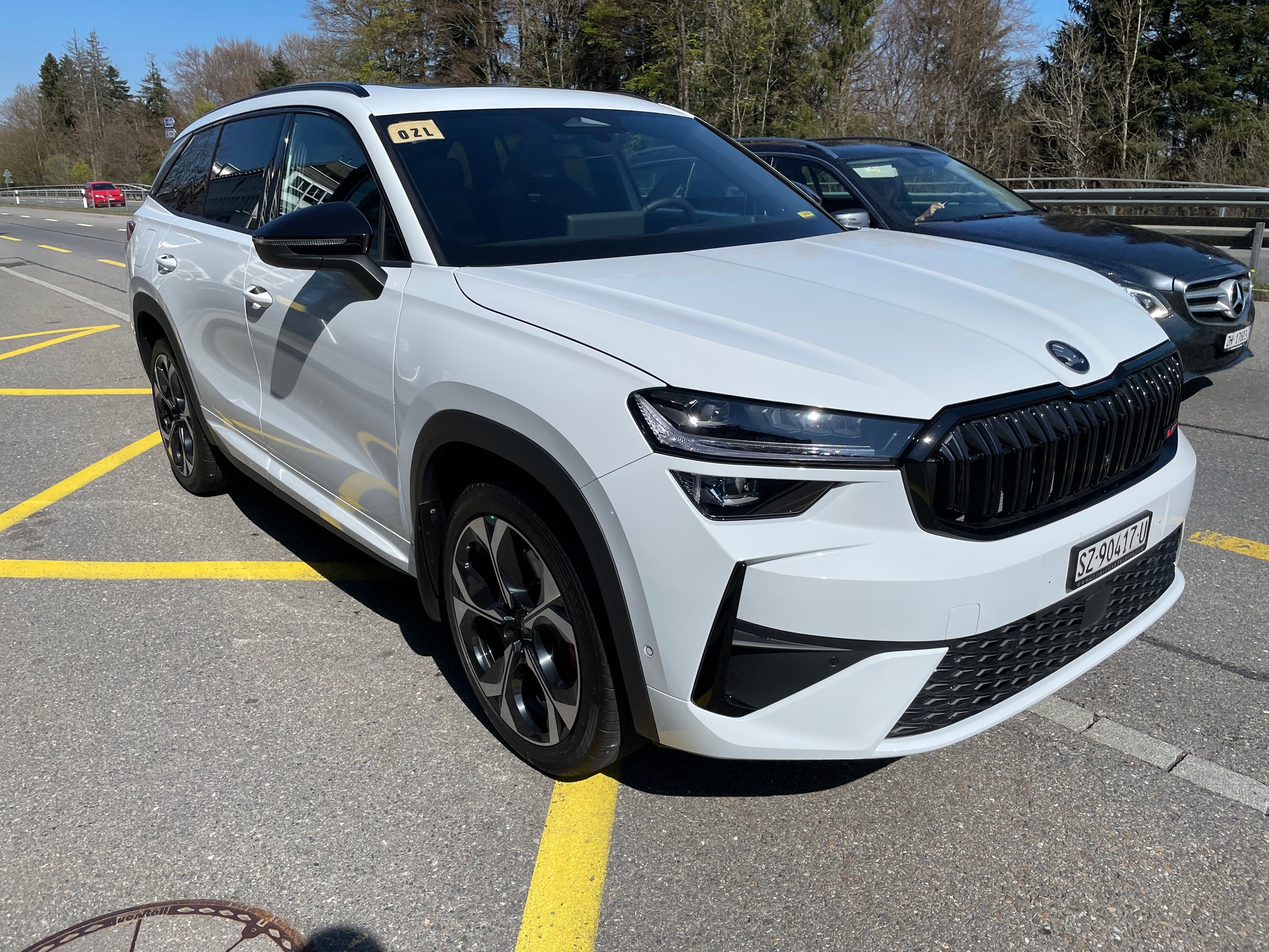 SKODA Kodiaq 2.0 TSI RS 4x4, 7-Sitzer, Standheizung, AHK, Head-up-image-2