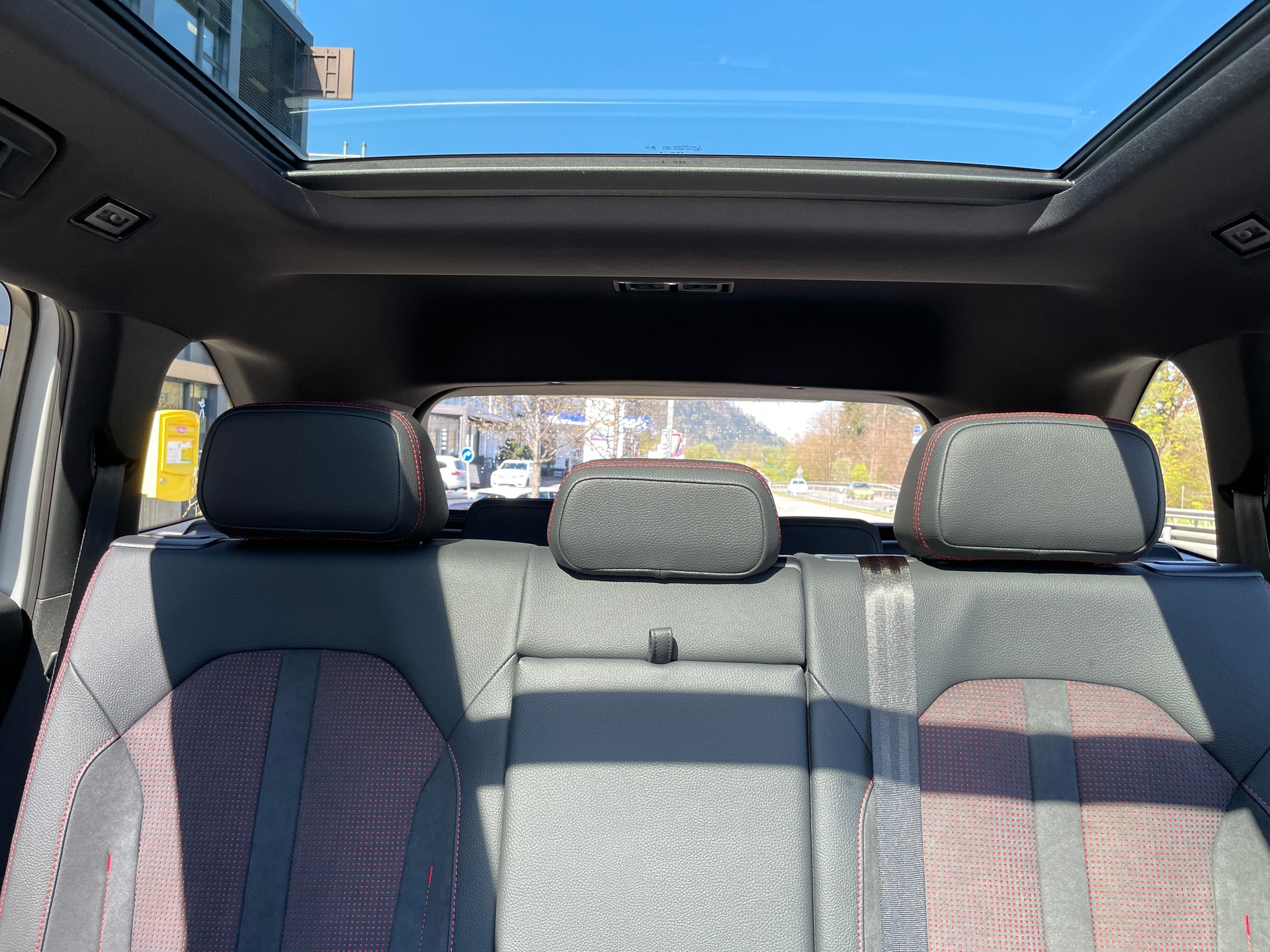 SKODA Kodiaq 2.0 TSI RS 4x4, 7-Sitzer, Standheizung, AHK, Head-up-image-22