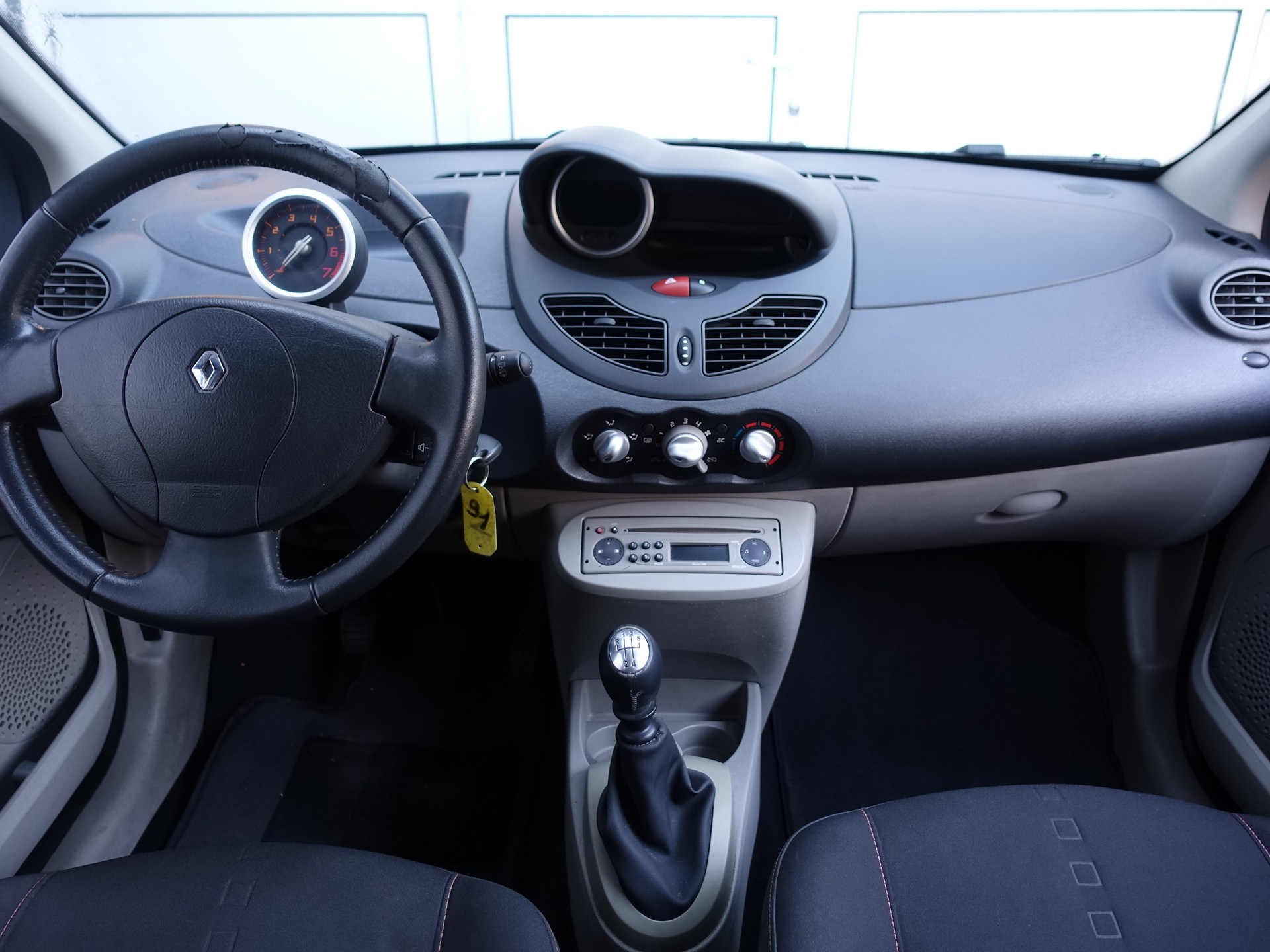 RENAULT Twingo 1.2 16V Expression-image-10