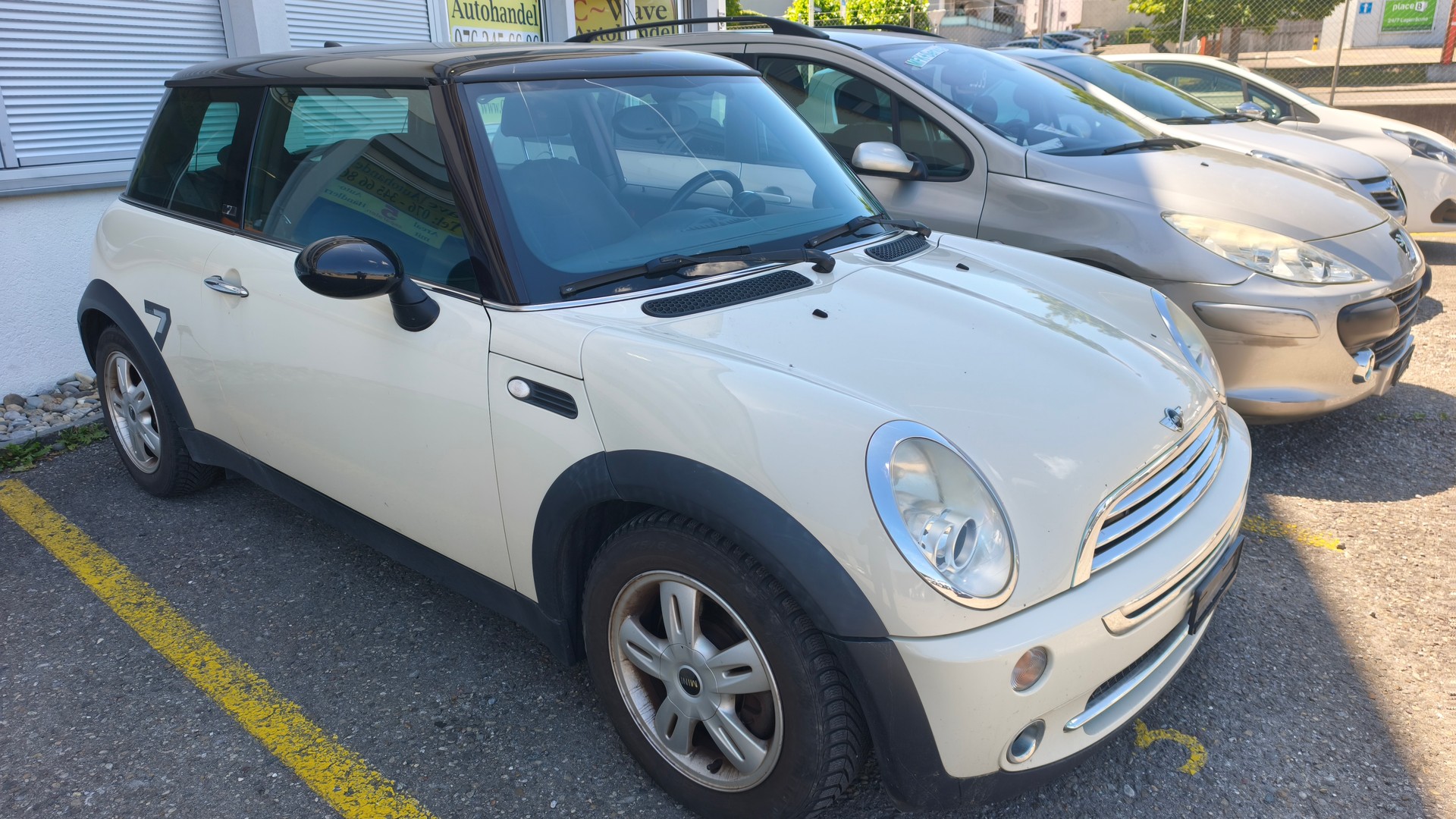 MINI Cooper-image-1