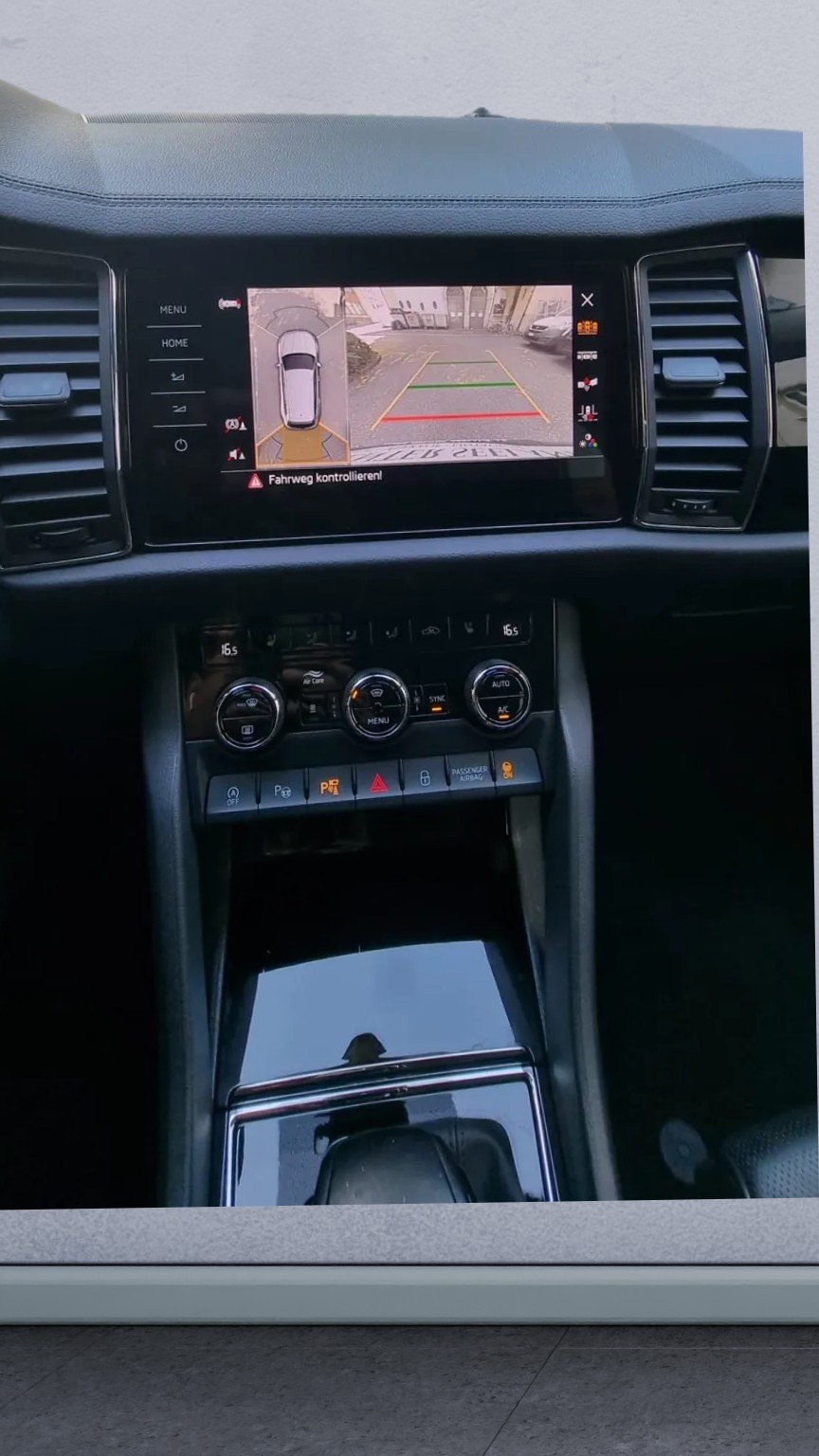 SKODA Kodiaq 2.0 TDI CR Style 4x4 DSG-image-14