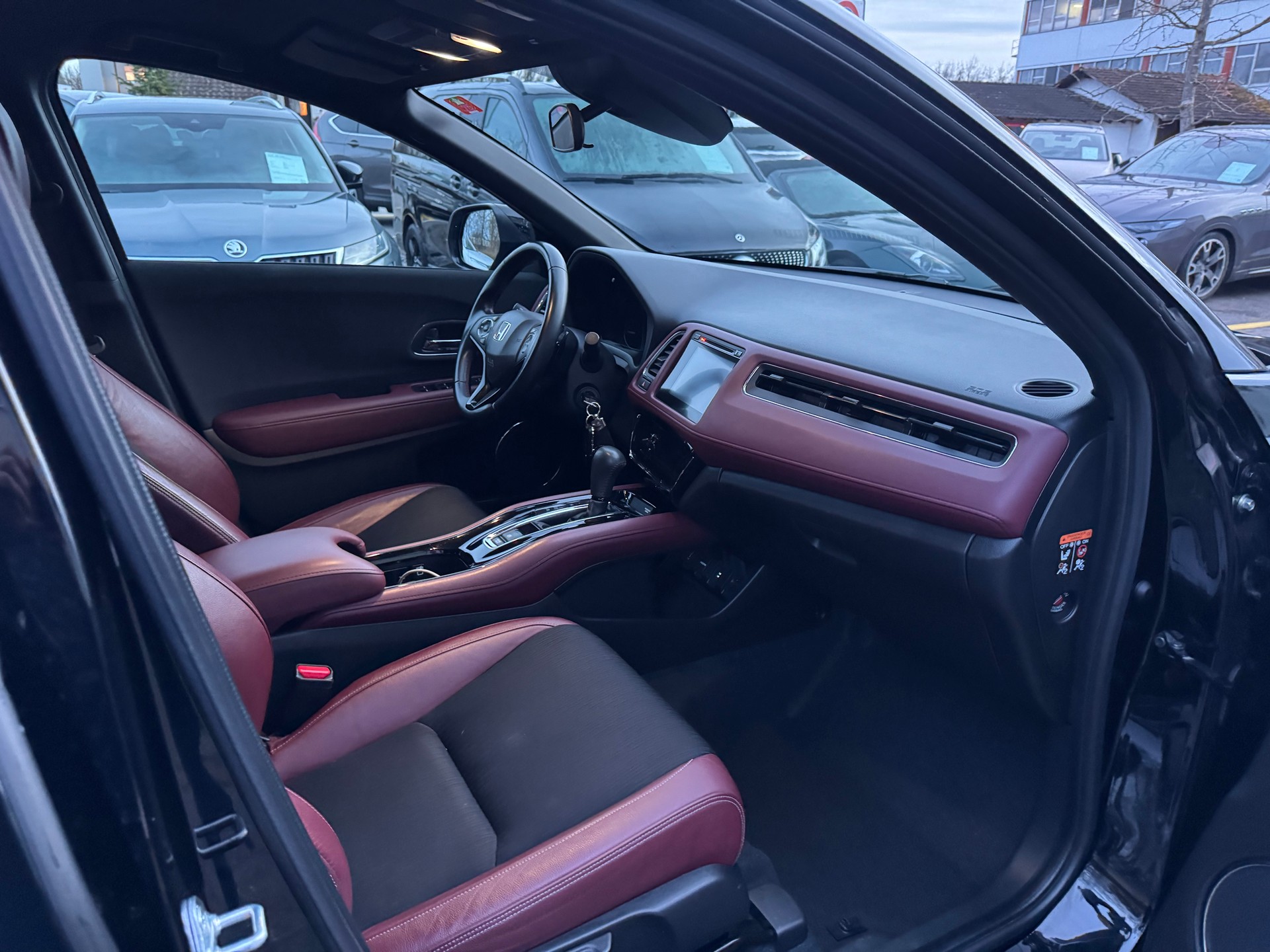 HONDA HR-V 1.5i-VTEC Turbo CVT-image-8