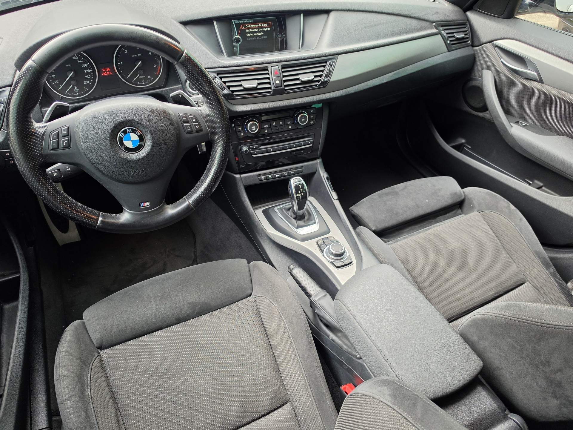 BMW X1 xDrive 20d Steptronic-image-11