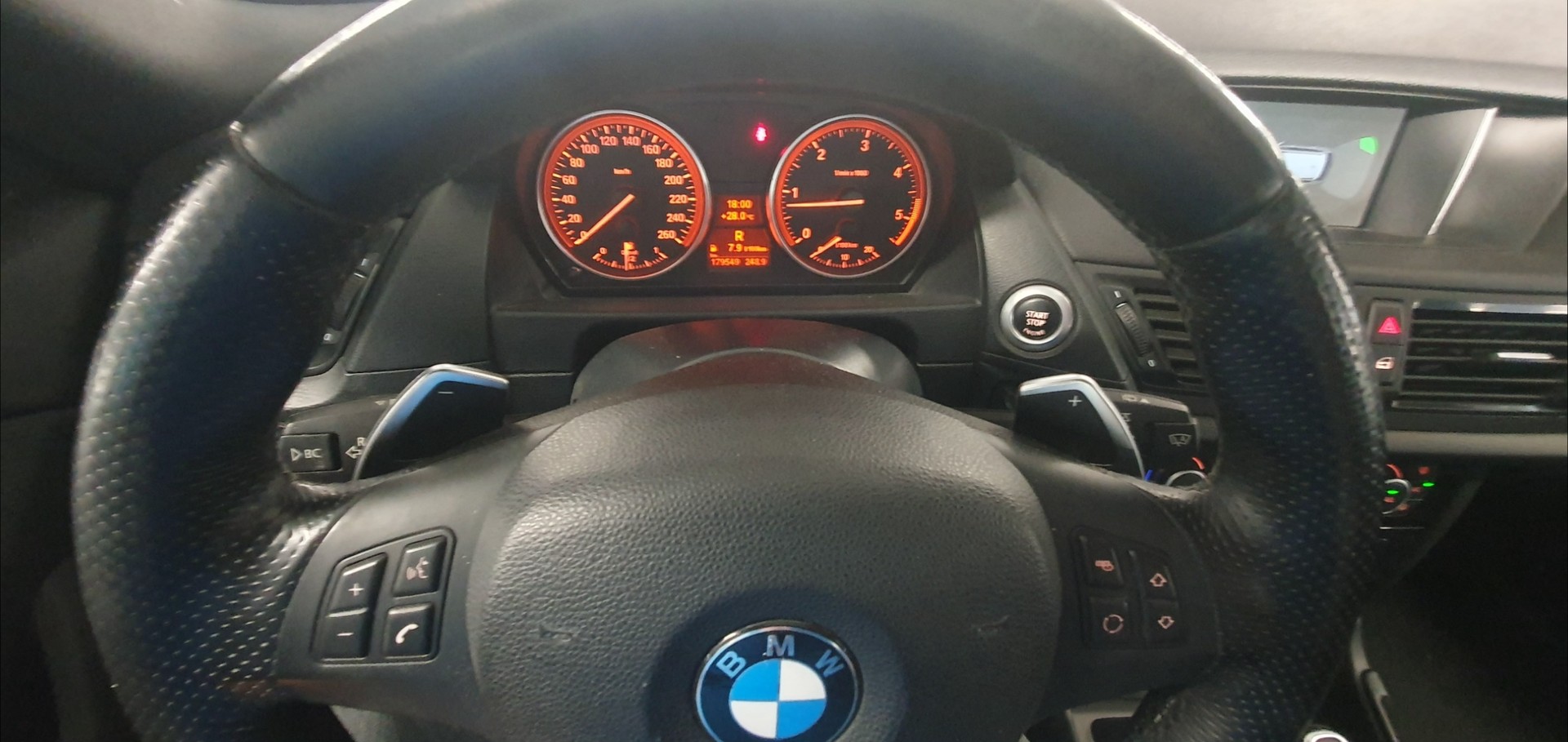 BMW X1 xDrive 20d Steptronic-image-8
