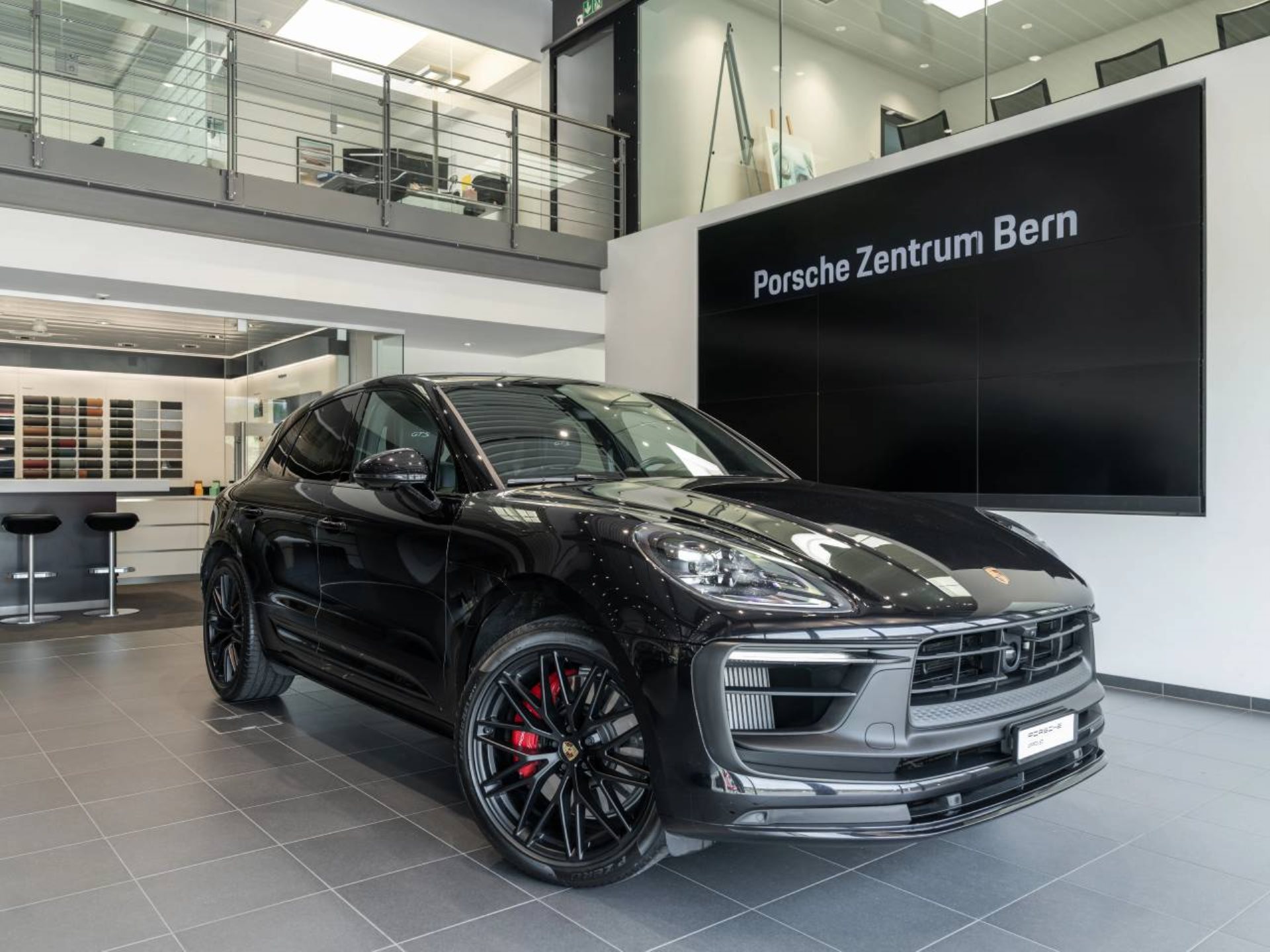 PORSCHE Macan GTS-image-0