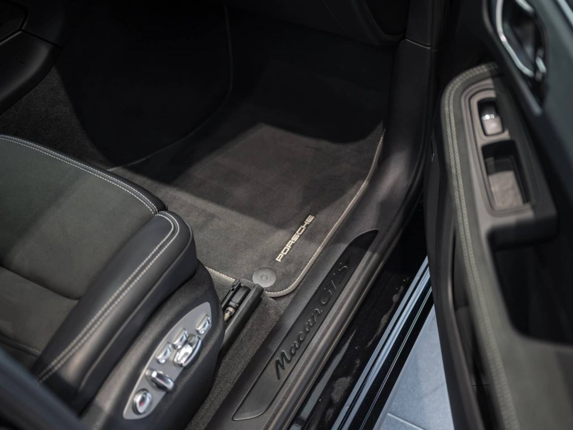 PORSCHE Macan GTS-image-22