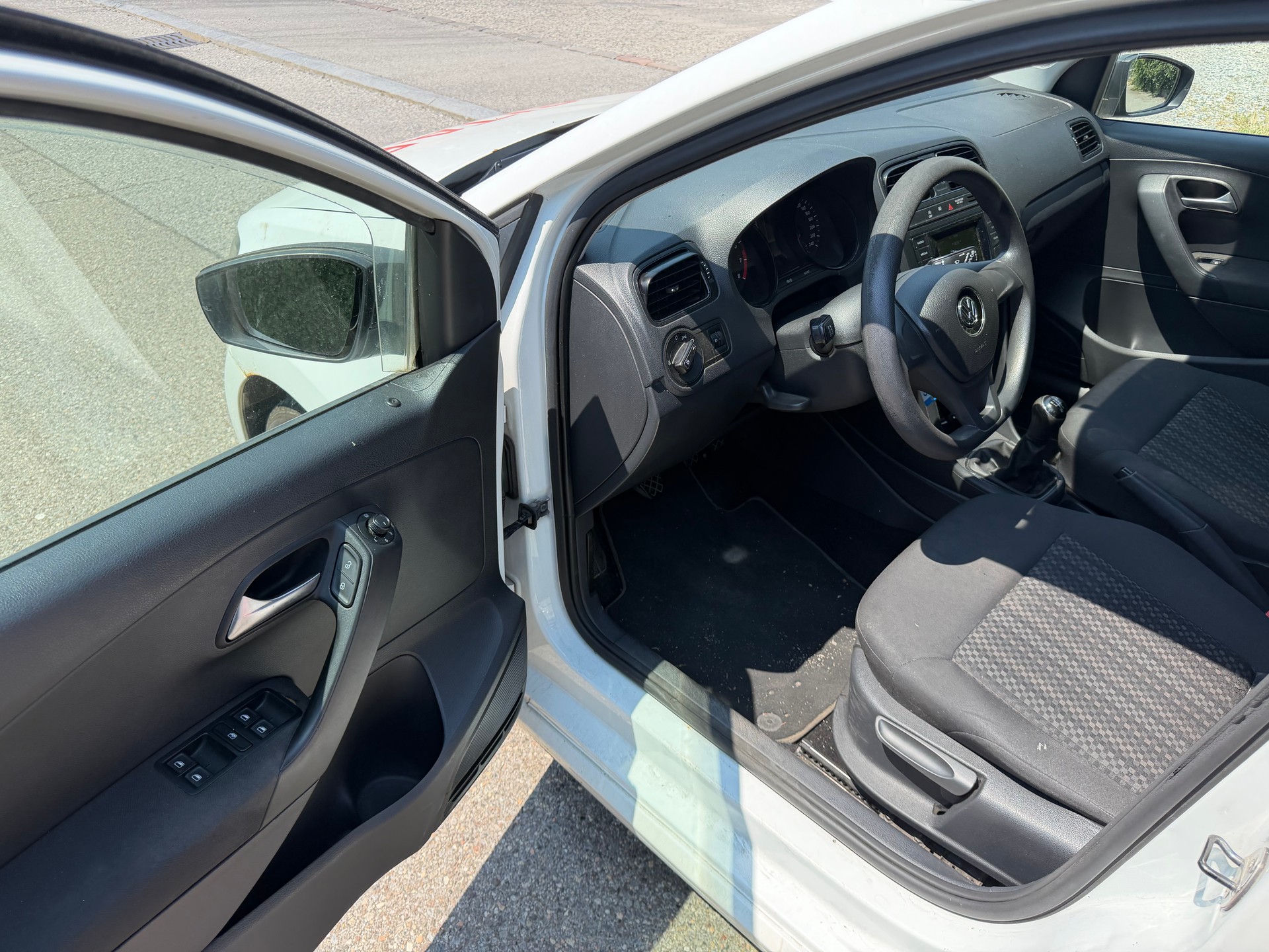 VW Polo 1.2 TSI BMT Trendline-image-6