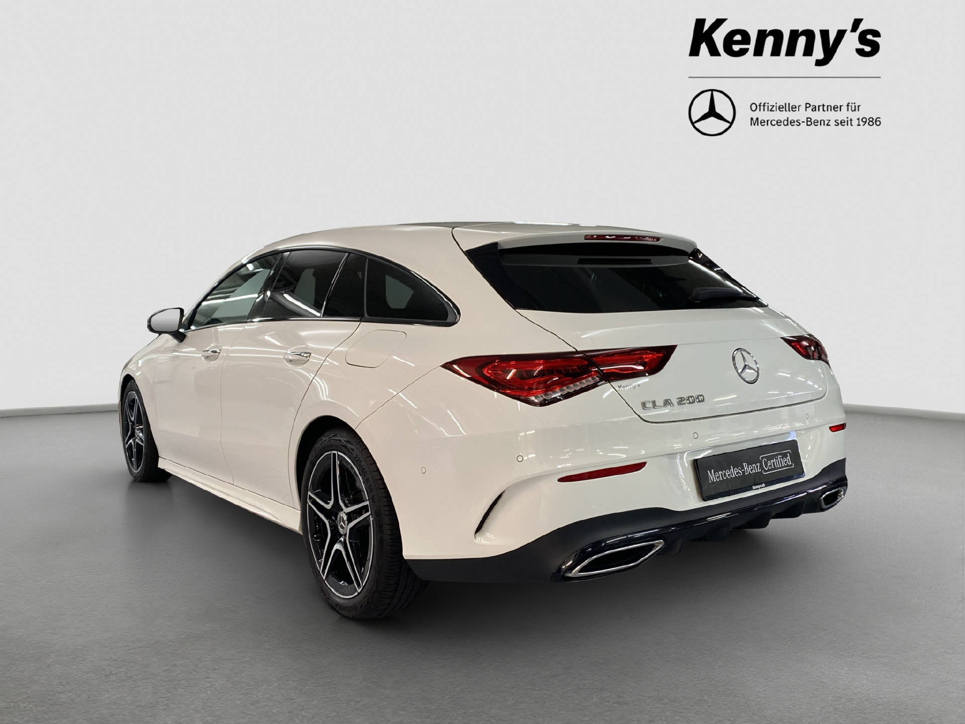 MERCEDES-BENZ CLA 200 AMG Line Shooting Brake-image-3