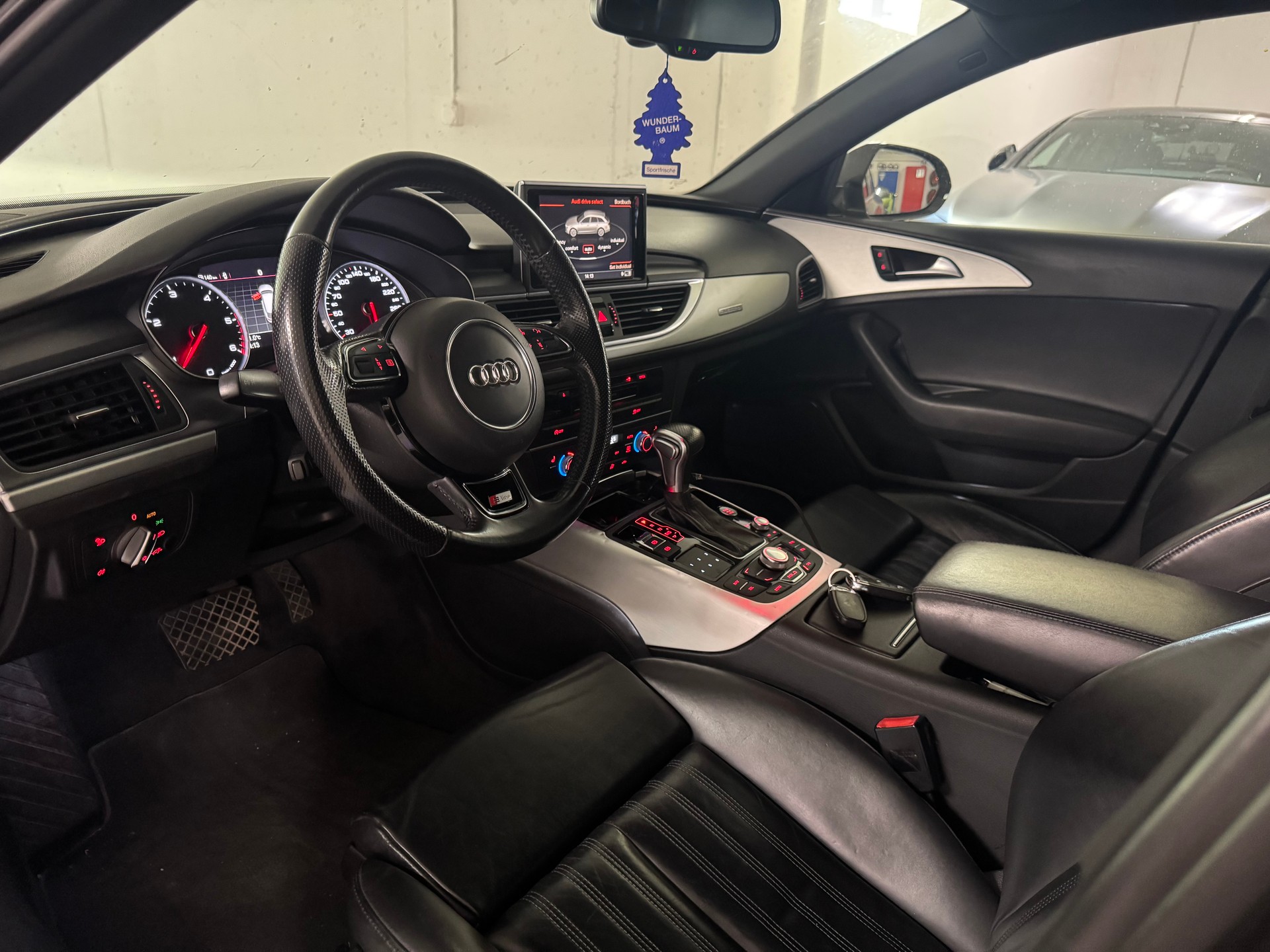 AUDI A6 Avant 3.0 TDI V6 quattro S-tronic S-Line-image-7