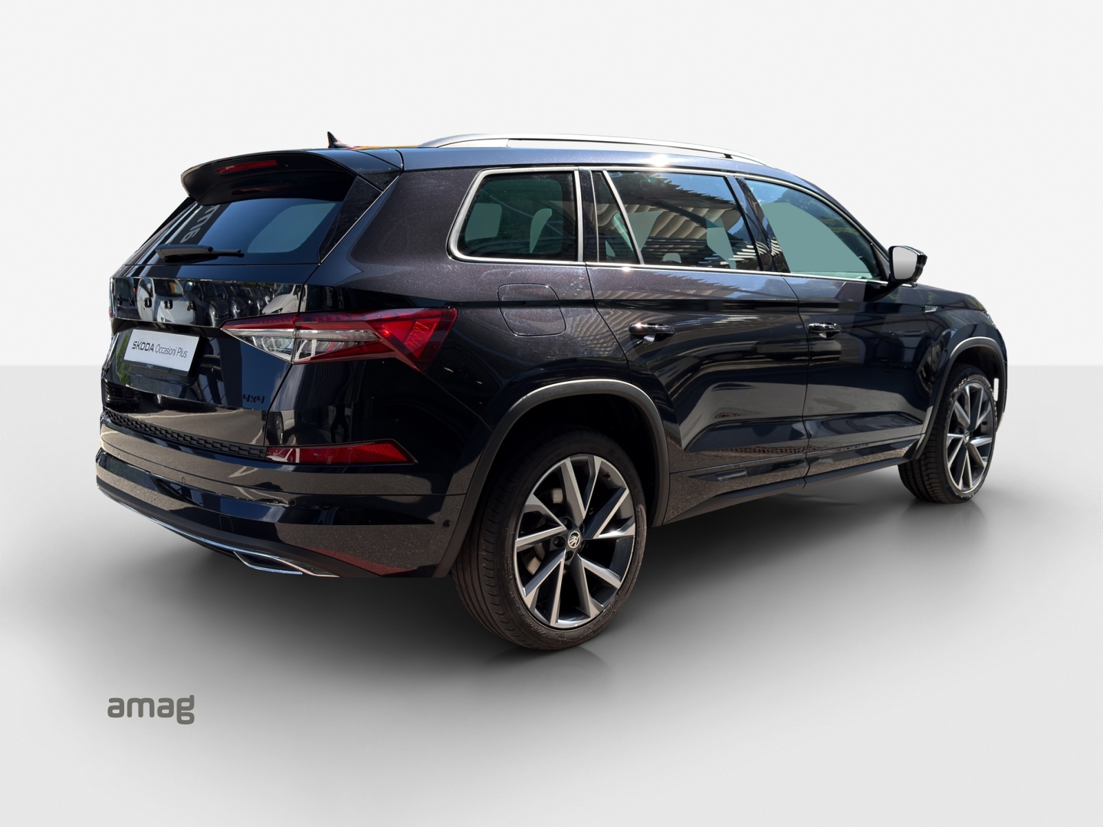 SKODA Kodiaq 2.0 TSI 4x4 SportLine-image-4