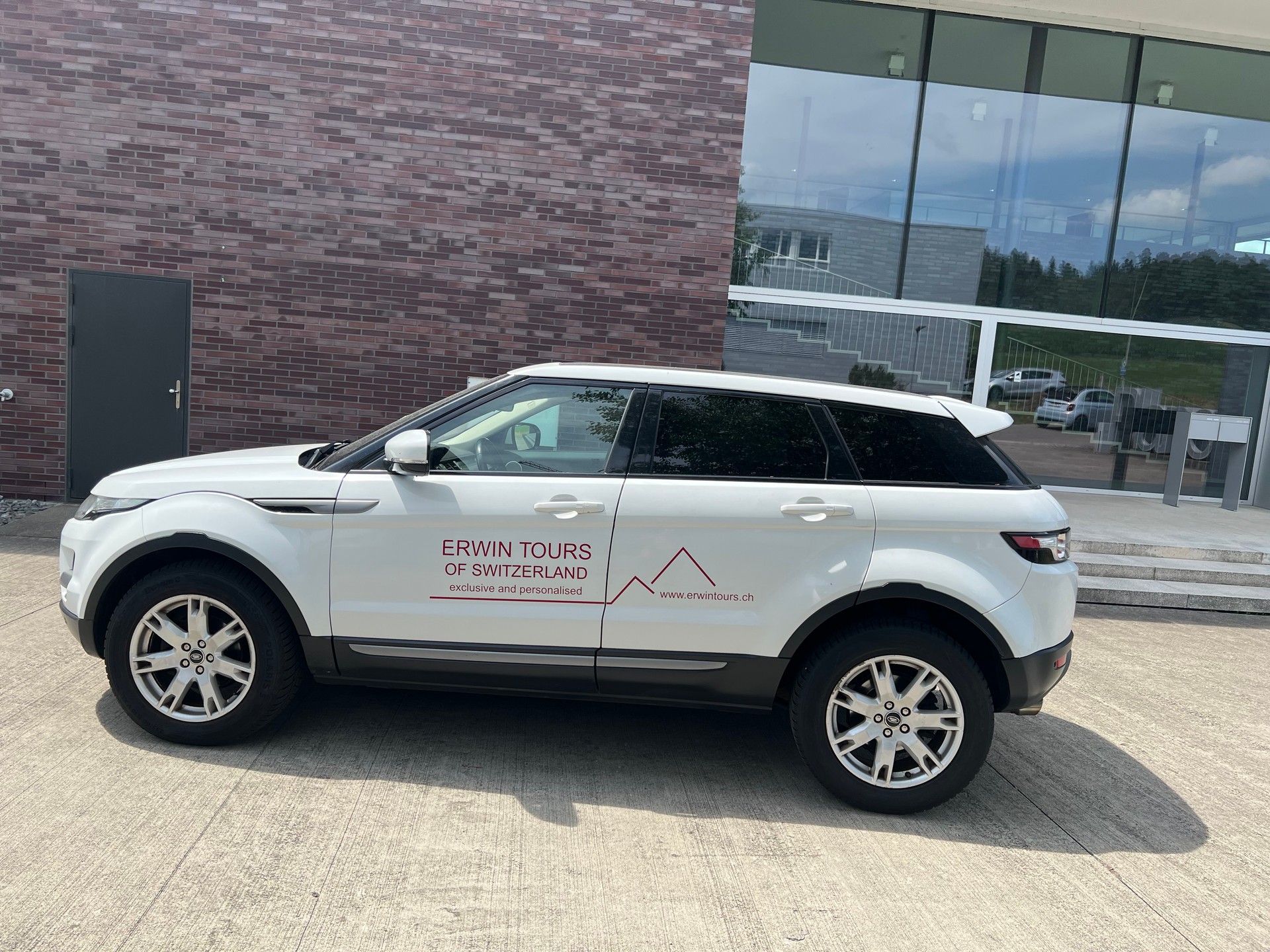 LAND ROVER Range Rover Evoque 2.2 SD4 Prestige AT6-image-2