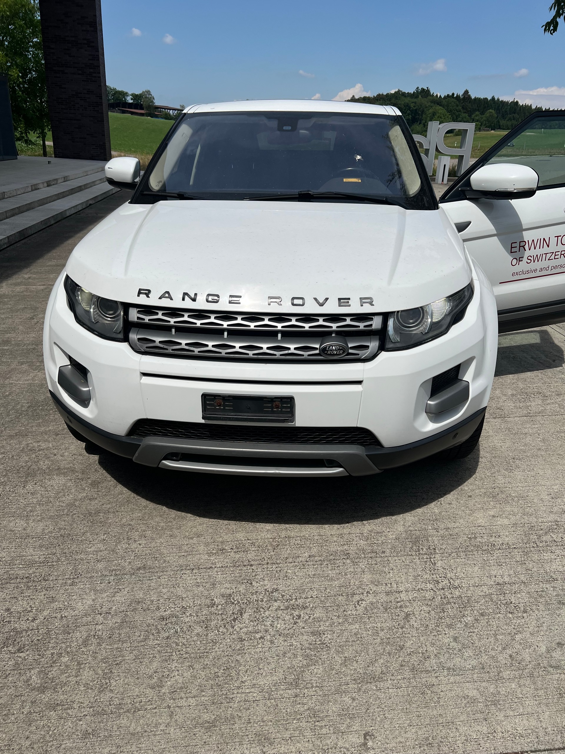 LAND ROVER Range Rover Evoque 2.2 SD4 Prestige AT6-image-0