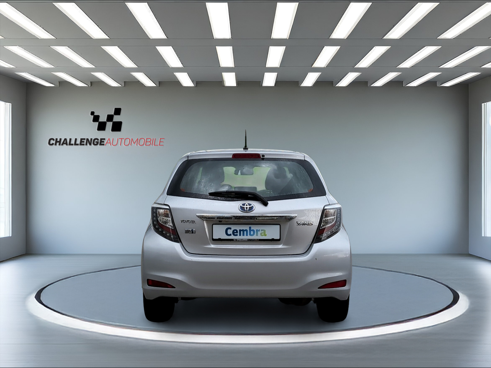TOYOTA Yaris 1.5 VVT-i HSD Sol-image-5