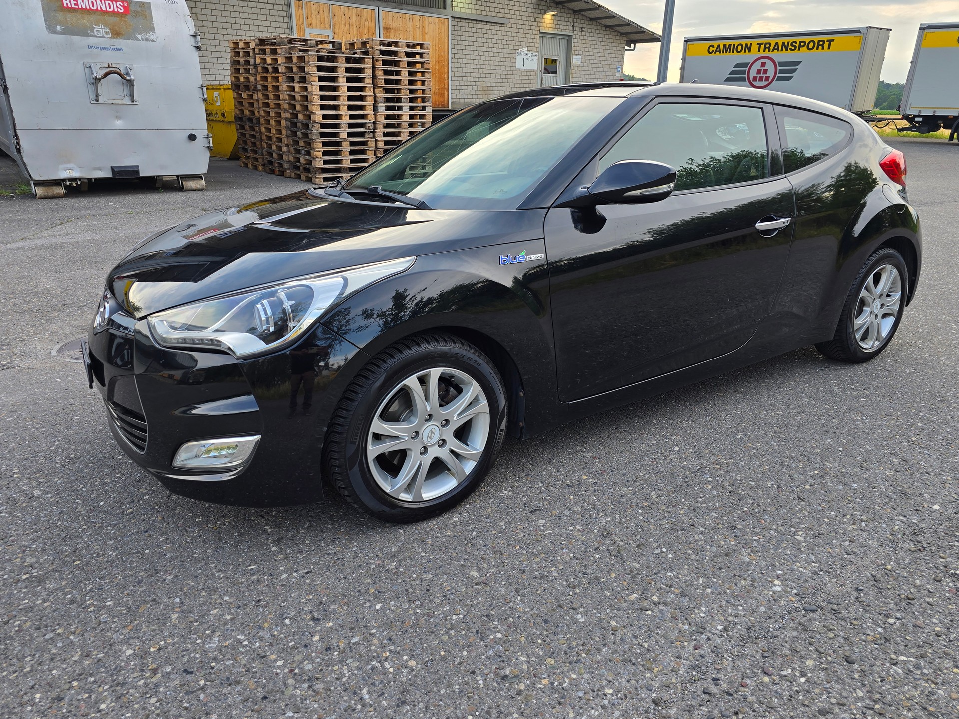 HYUNDAI Veloster 1.6 GDI-image-2