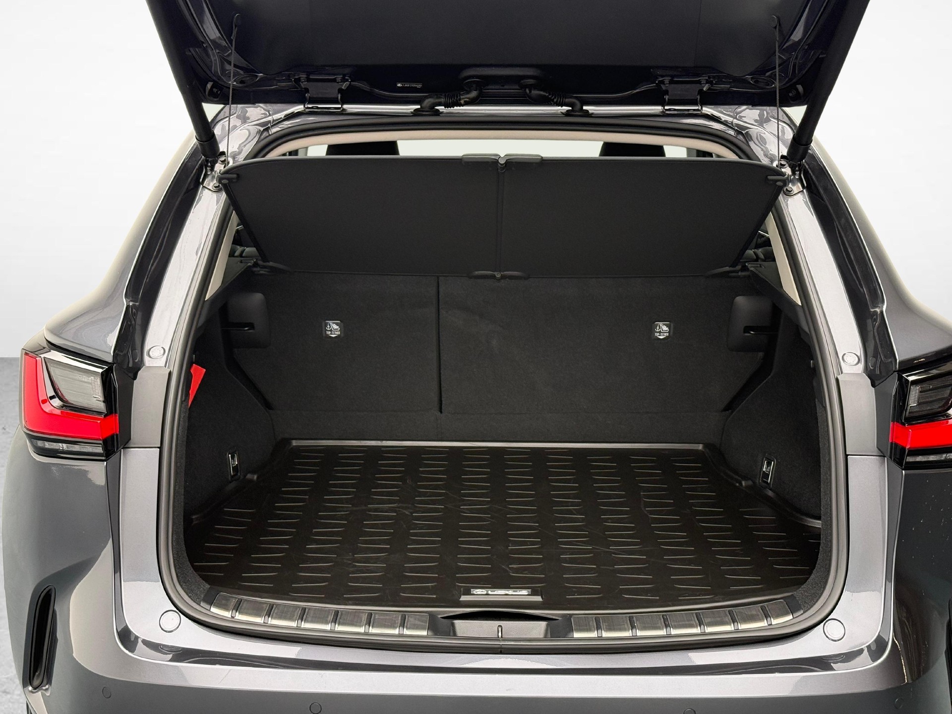 LEXUS NX 450h+ Comfort-image-11