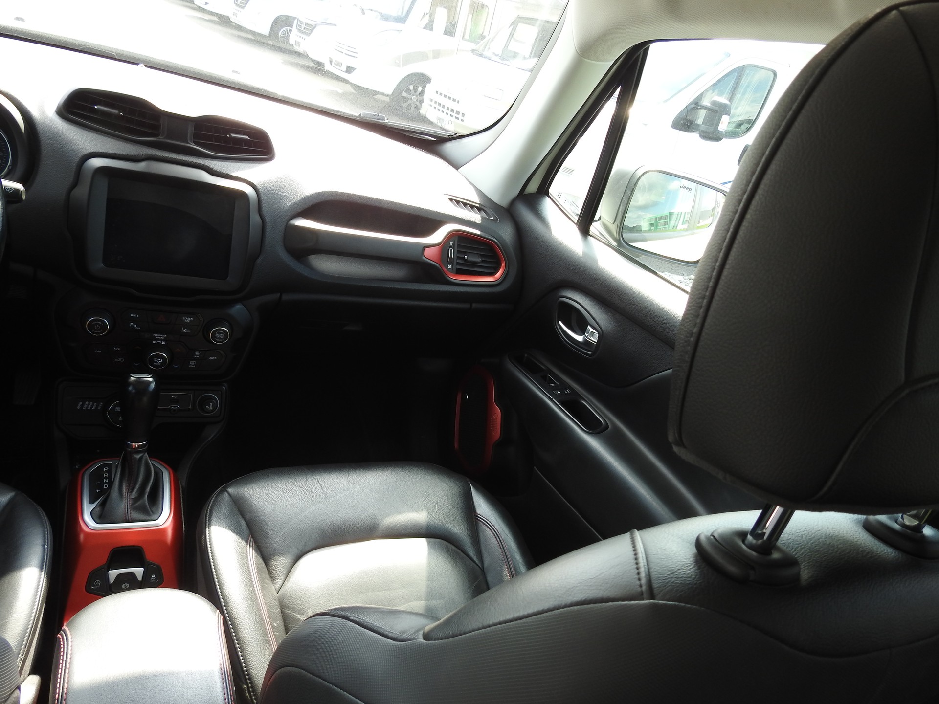 JEEP Renegade 2.0 MJ Trailhawk AWD + Low Range 9ATX-image-17