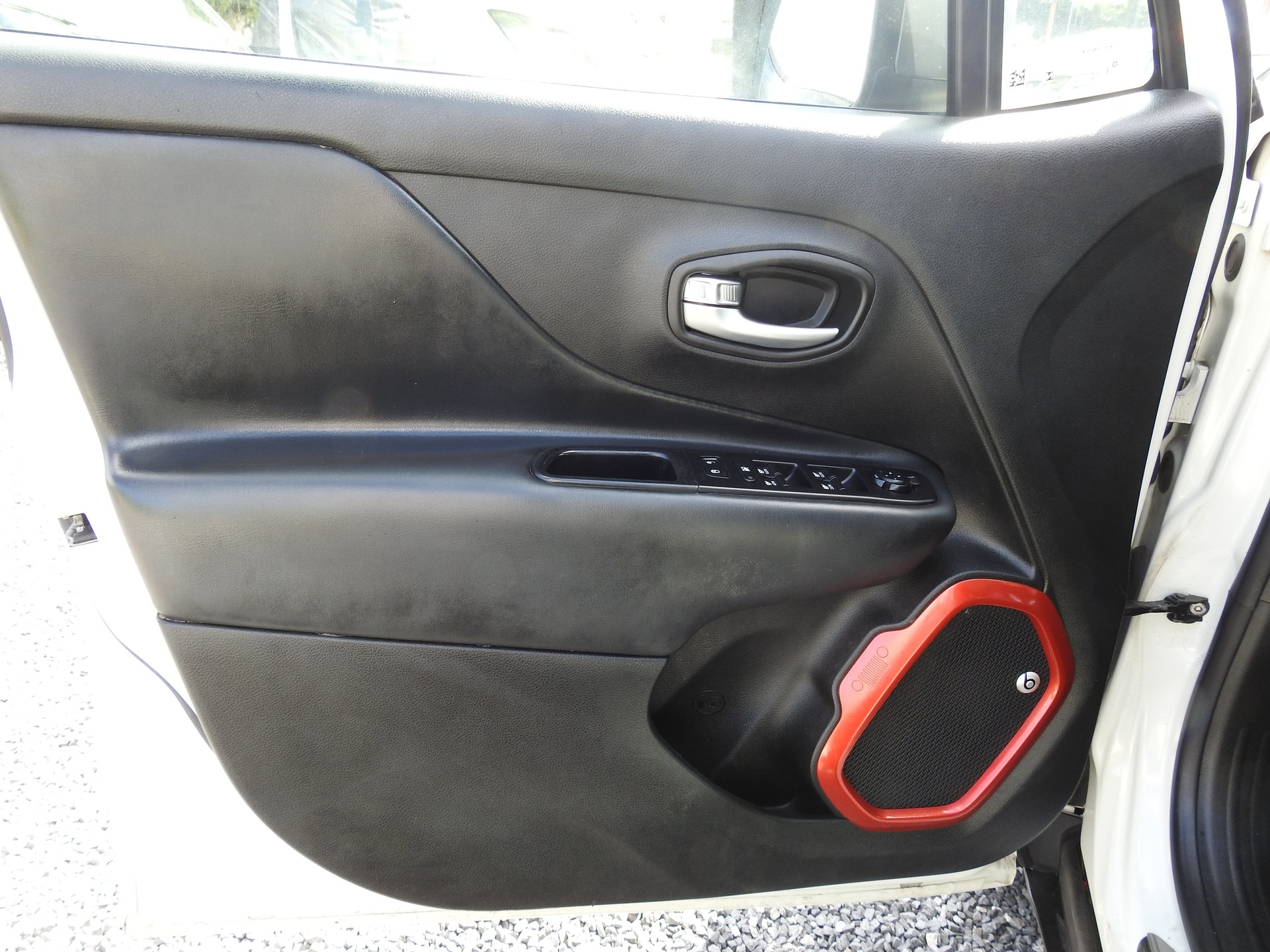 JEEP Renegade 2.0 MJ Trailhawk AWD + Low Range 9ATX-image-10