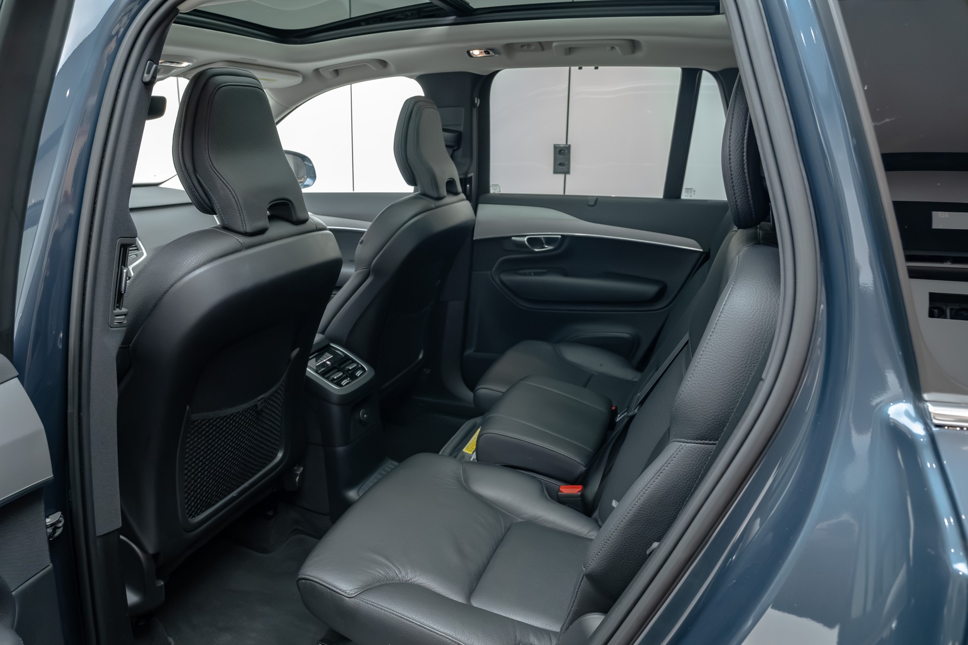 VOLVO XC90 T8 eAWD PluginHybrid Inscription Geartronic-image-15