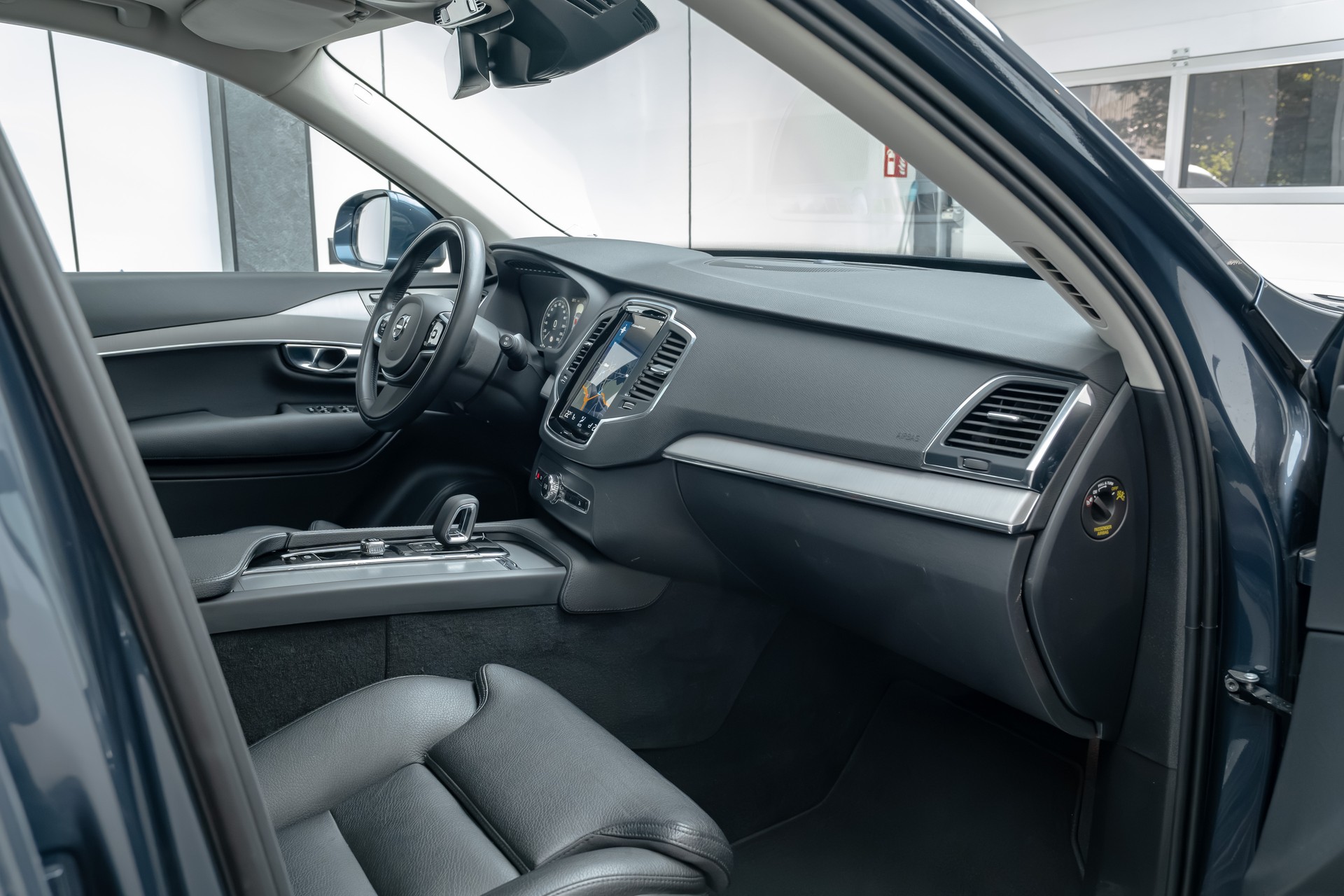 VOLVO XC90 T8 eAWD PluginHybrid Inscription Geartronic-image-8