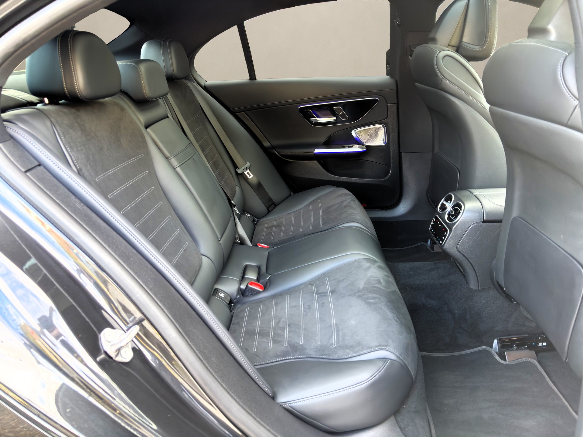 MERCEDES-BENZ C 400e 4Matic❗AMG Line❗✅CH-Fahrzeug & Werksgarantie & Gratis-Service✅-image-13