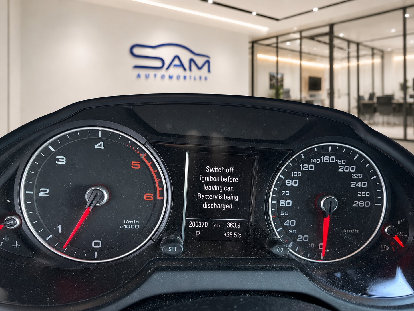 AUDI Q5 S-LINE 3.0 TDI quattro S-tronic-image-13