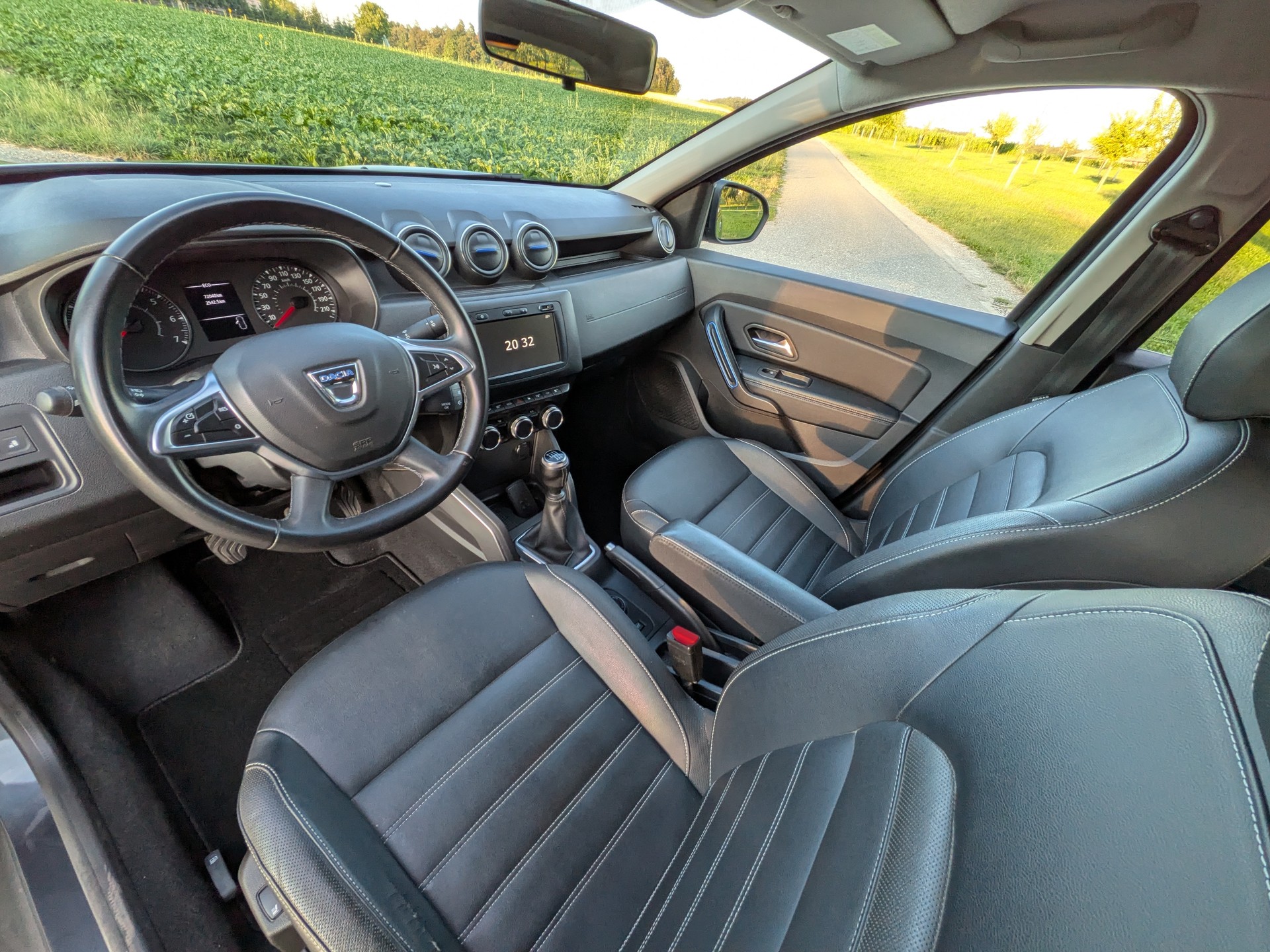 DACIA Duster TCe 150 Prestige 4x4-image-11
