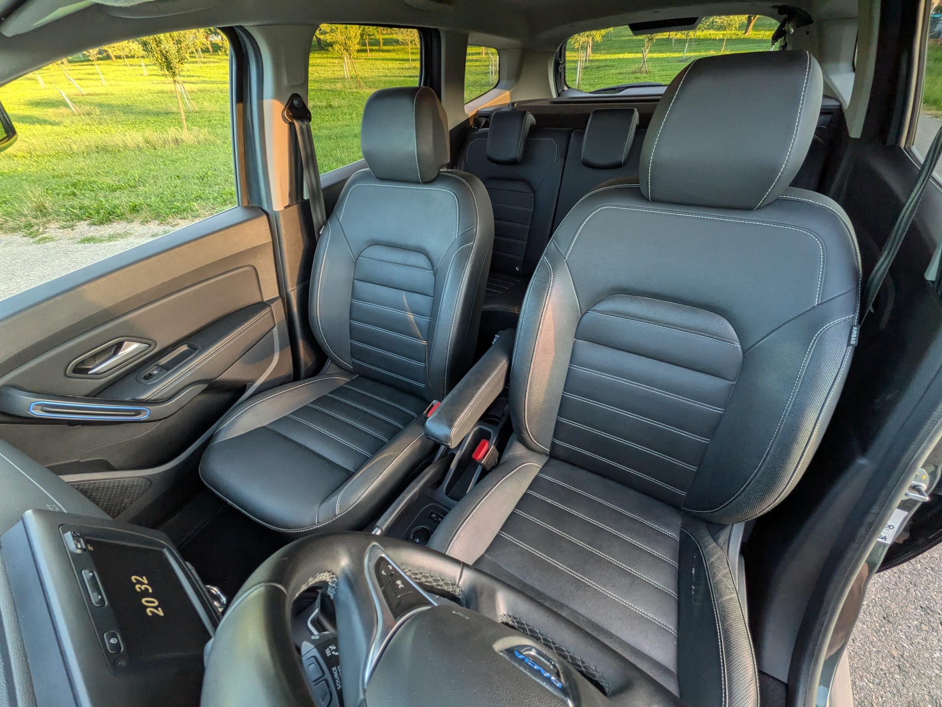 DACIA Duster TCe 150 Prestige 4x4-image-10