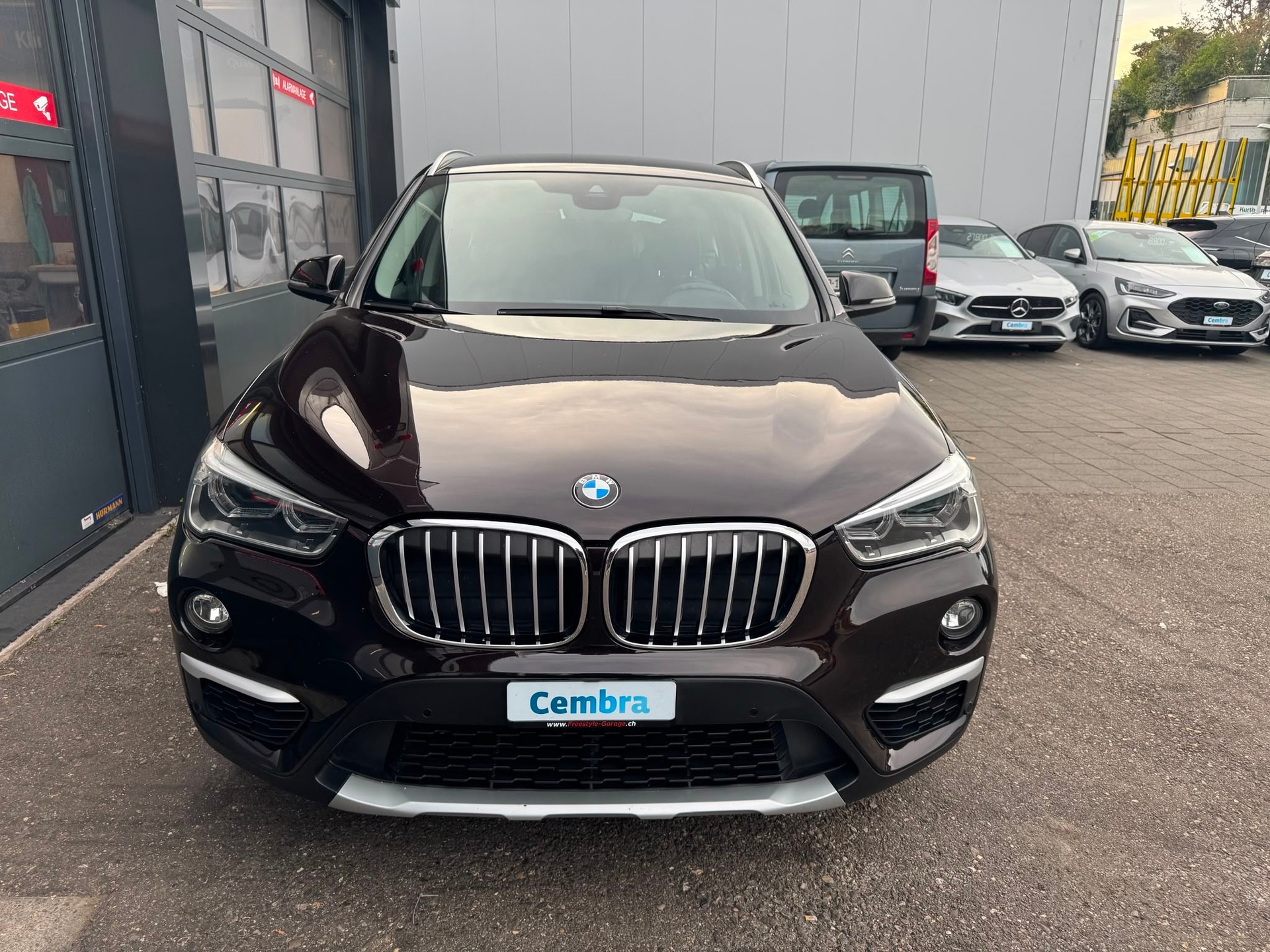 BMW X1 xDrive 20i Sport Line Steptronic-image-1