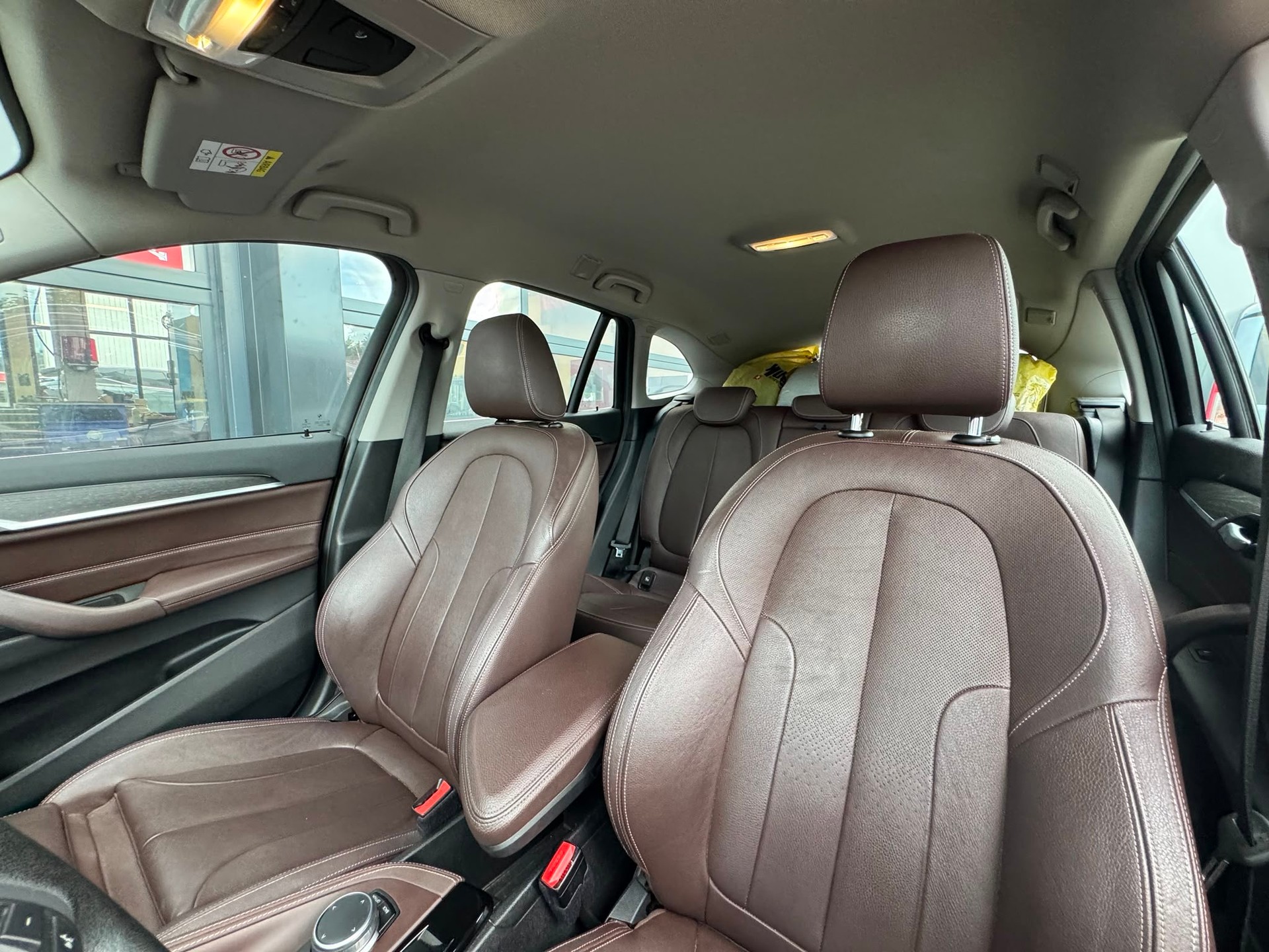 BMW X1 xDrive 20i Sport Line Steptronic-image-8