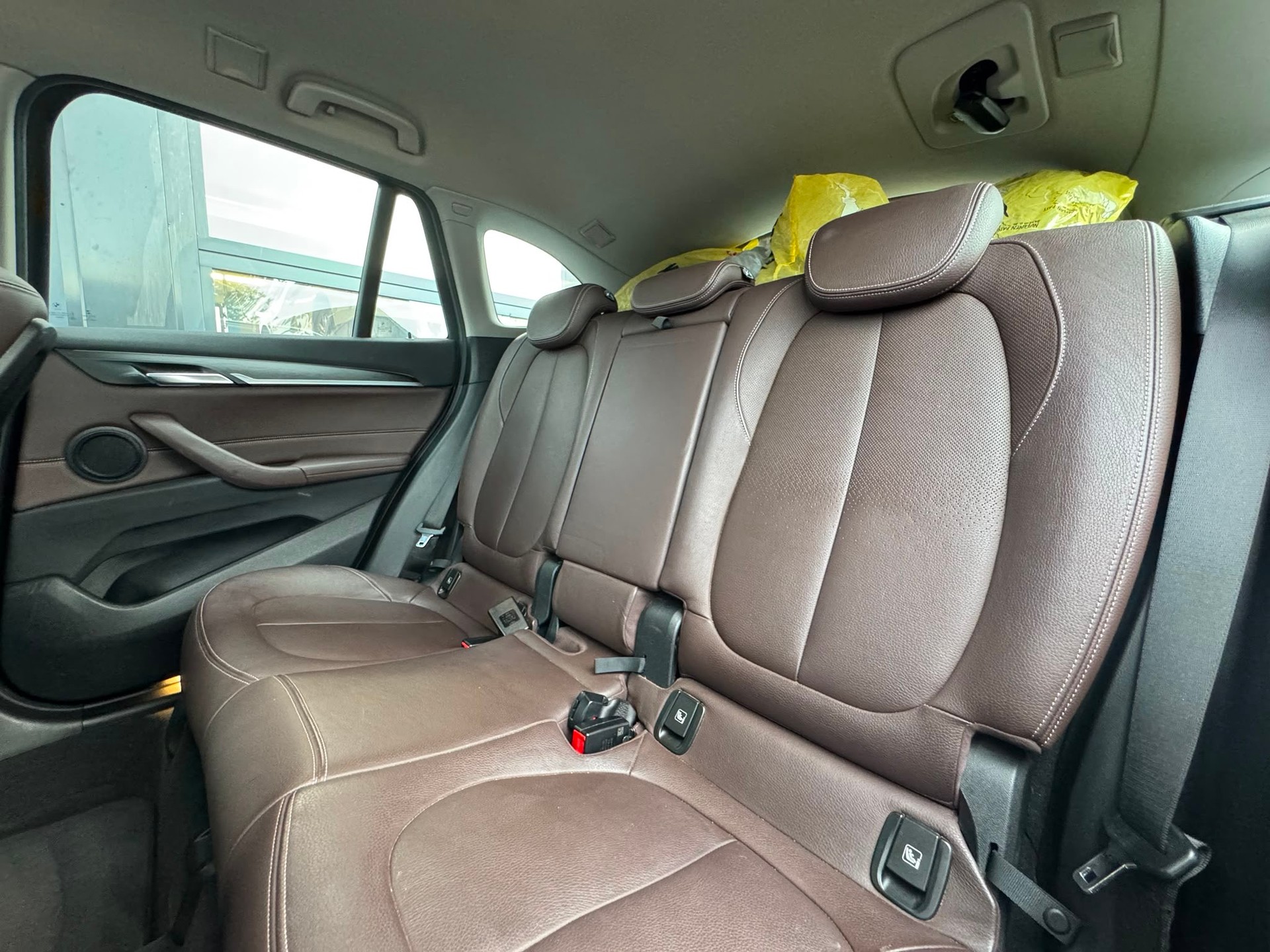BMW X1 xDrive 20i Sport Line Steptronic-image-9