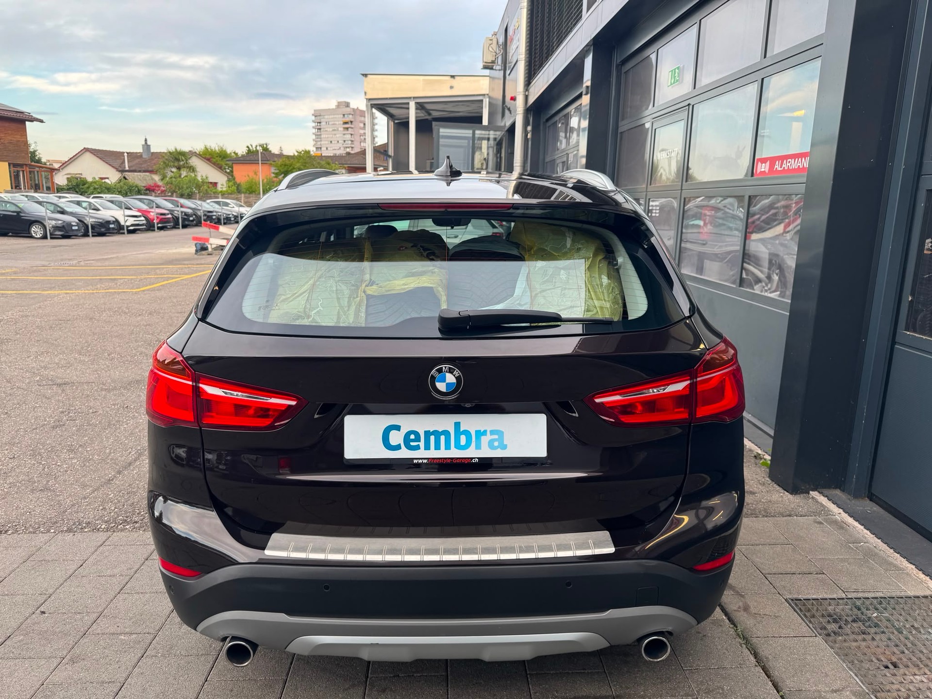 BMW X1 xDrive 20i Sport Line Steptronic-image-5