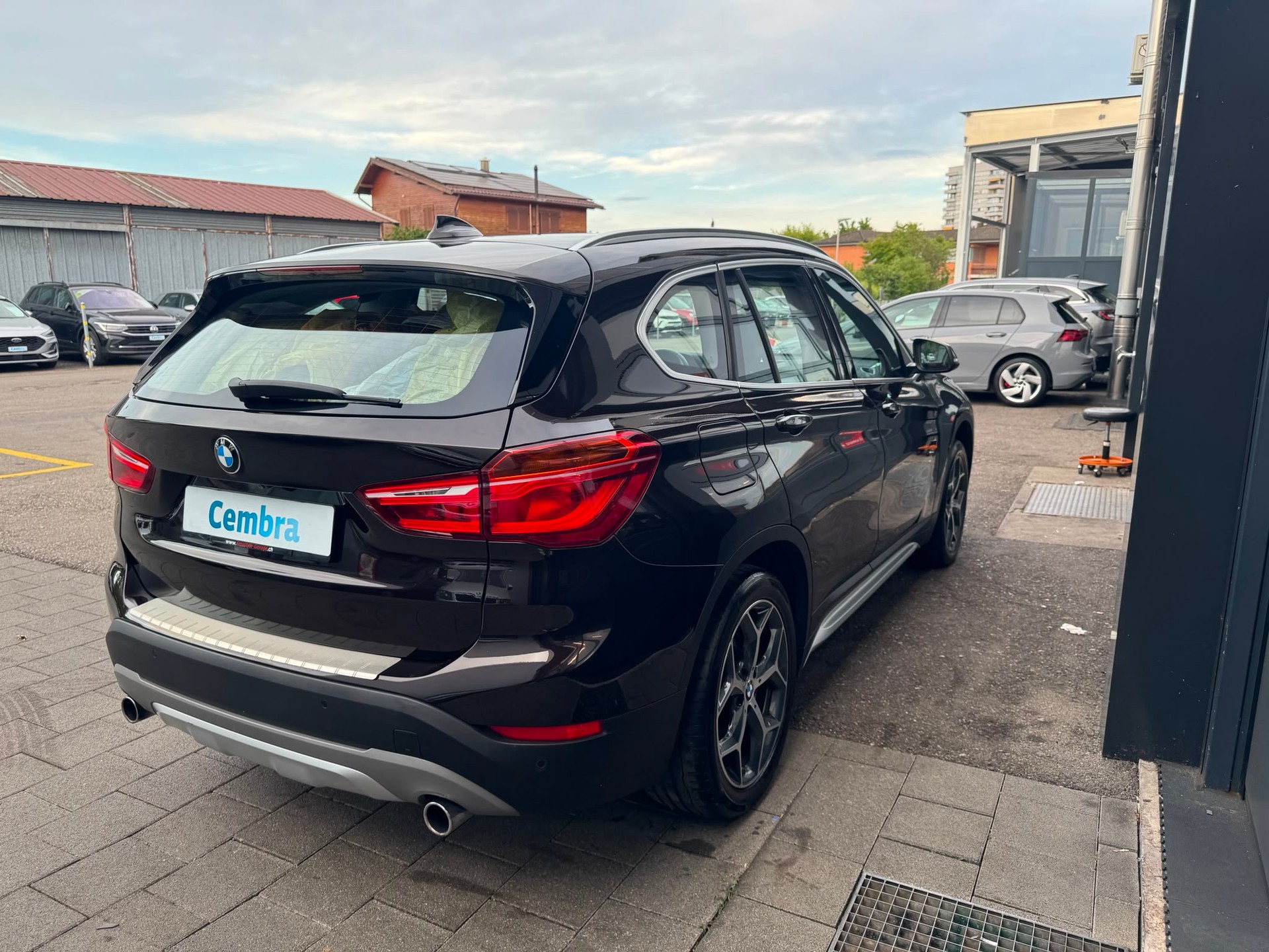 BMW X1 xDrive 20i Sport Line Steptronic-image-6