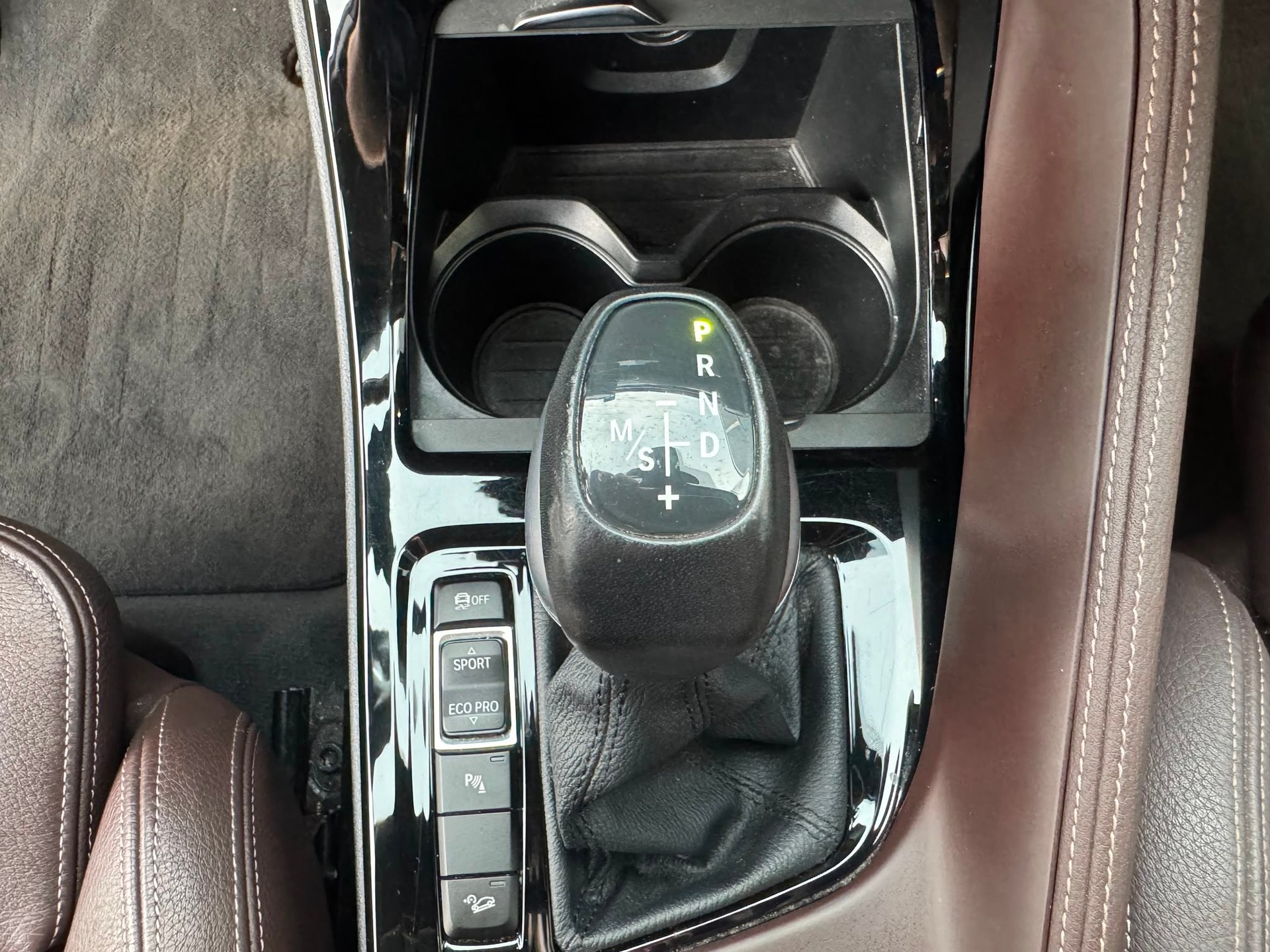 BMW X1 xDrive 20i Sport Line Steptronic-image-11
