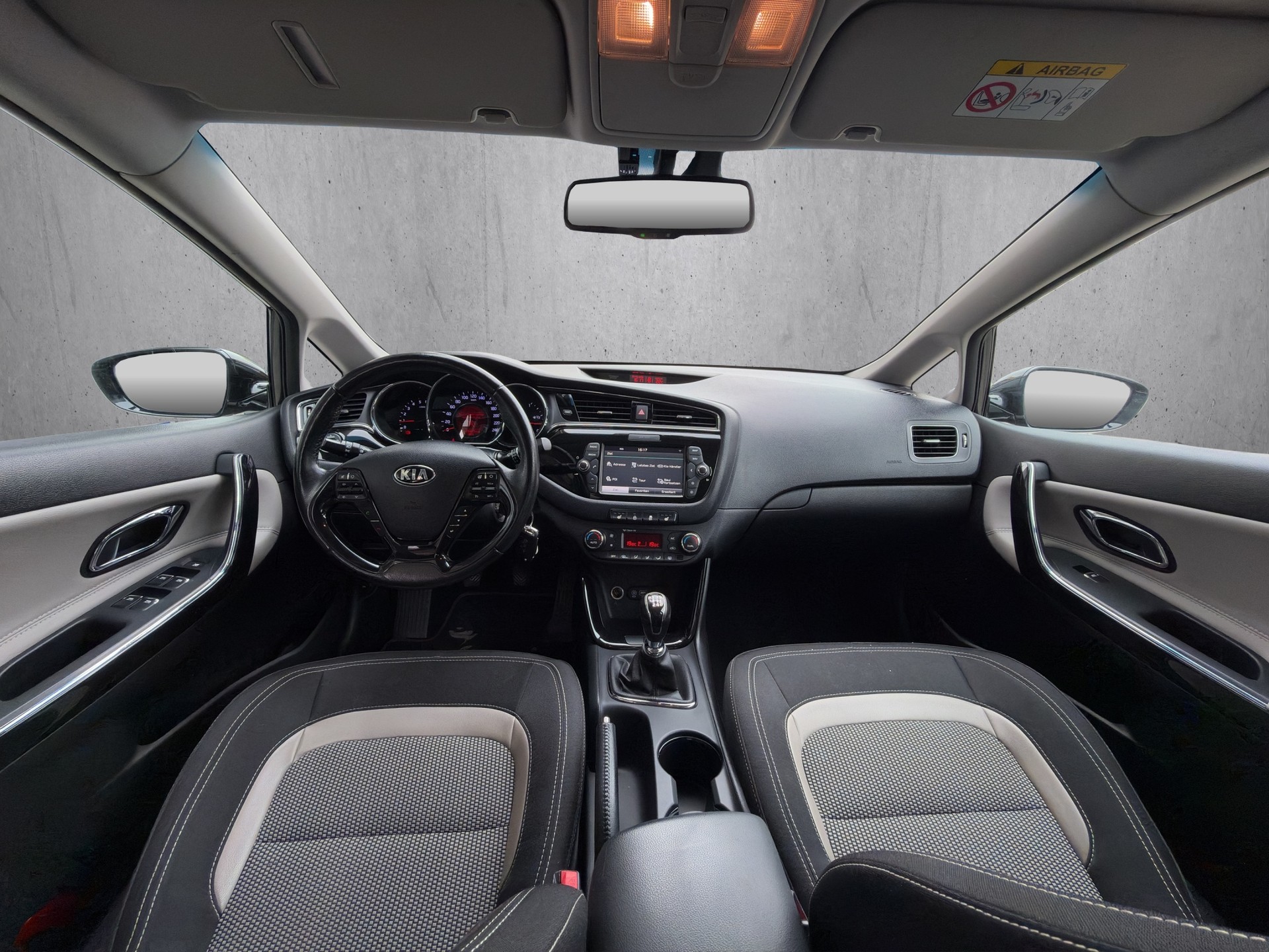 KIA Cee'd Sportswagon 1.6 CRDi Trend-image-11