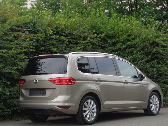 VW Touran 1.8 TSI BlueMotion Technology Highline DSG-image-15