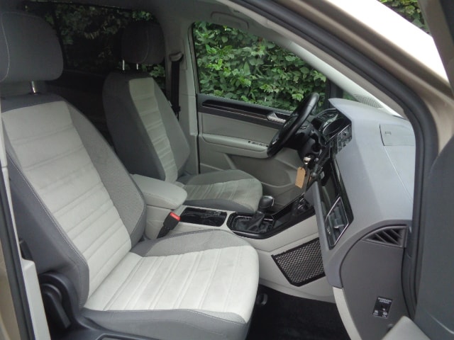 VW Touran 1.8 TSI BlueMotion Technology Highline DSG-image-4