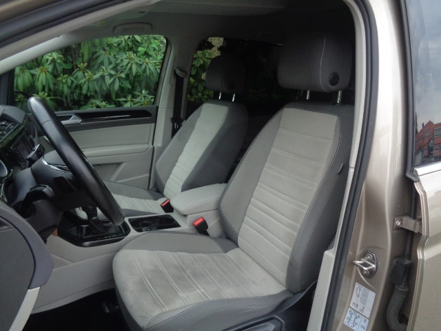 VW Touran 1.8 TSI BlueMotion Technology Highline DSG-image-6