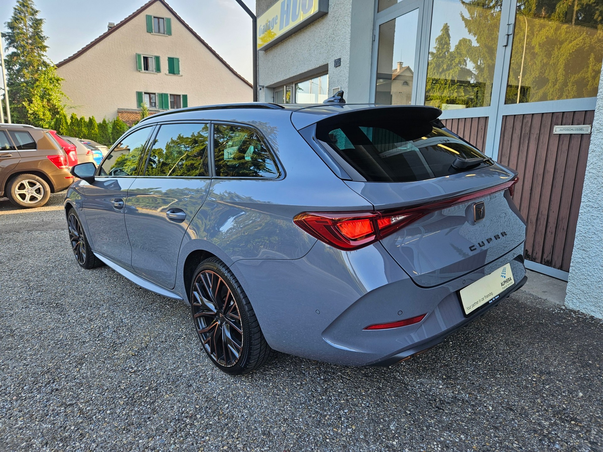 CUPRA LEON ST 1.4 e-HYBRID pHEV DSG-image-2