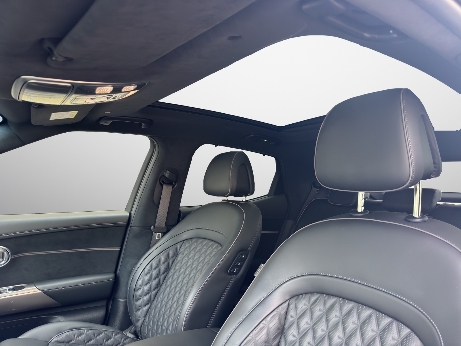 GENESIS GV60 Dual Motor Sport Plus AWD-image-8