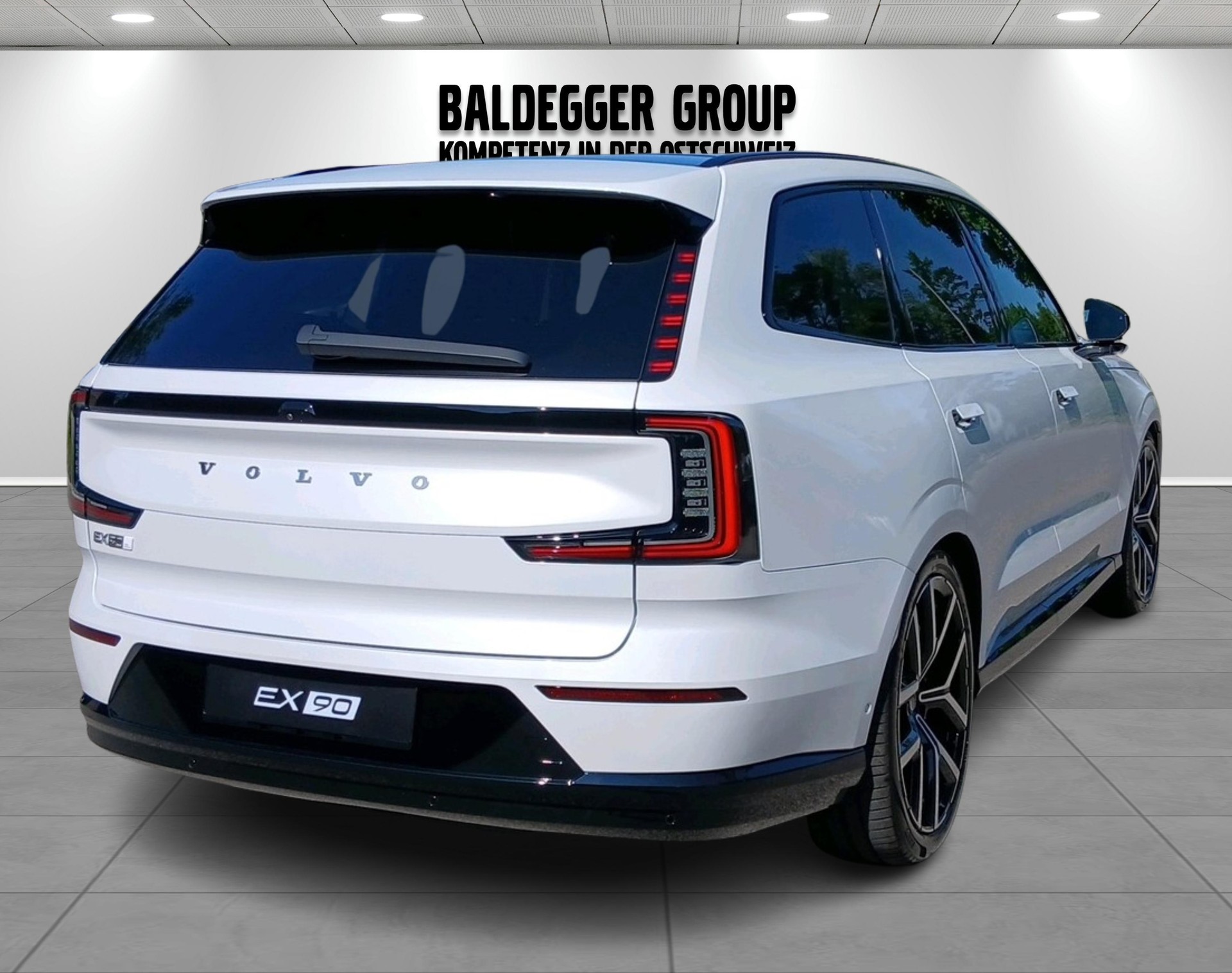 VOLVO EX 90 Twin Performance Ultra AWD-image-1