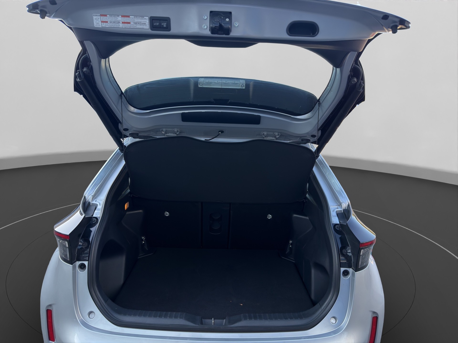 TOYOTA Yaris Cross 1.5 Trend e-CVT-image-13