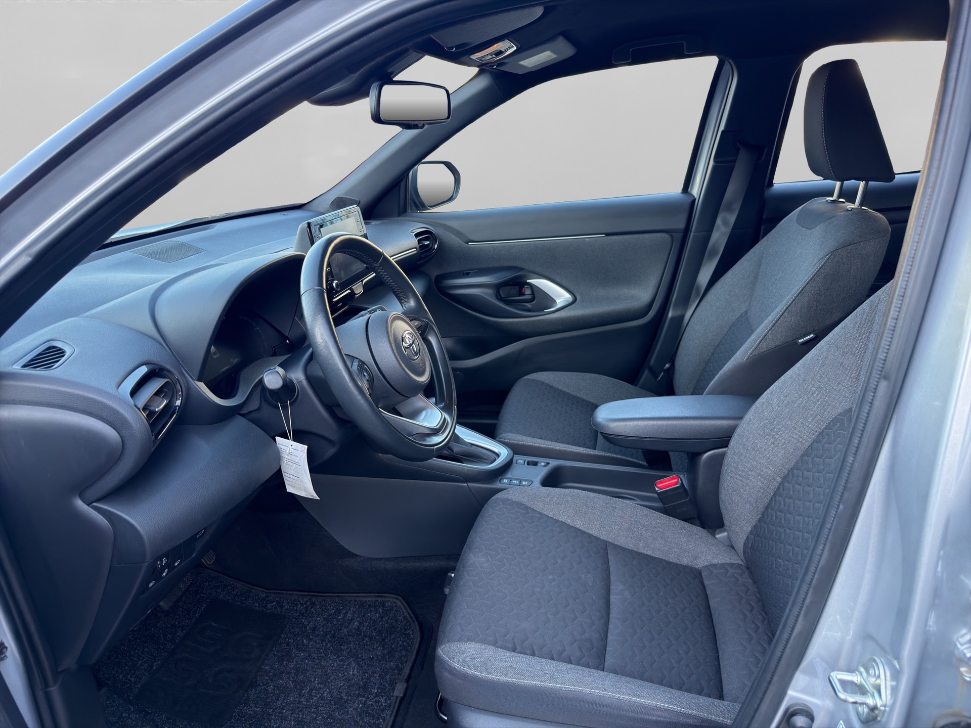 TOYOTA Yaris Cross 1.5 Trend e-CVT-image-8