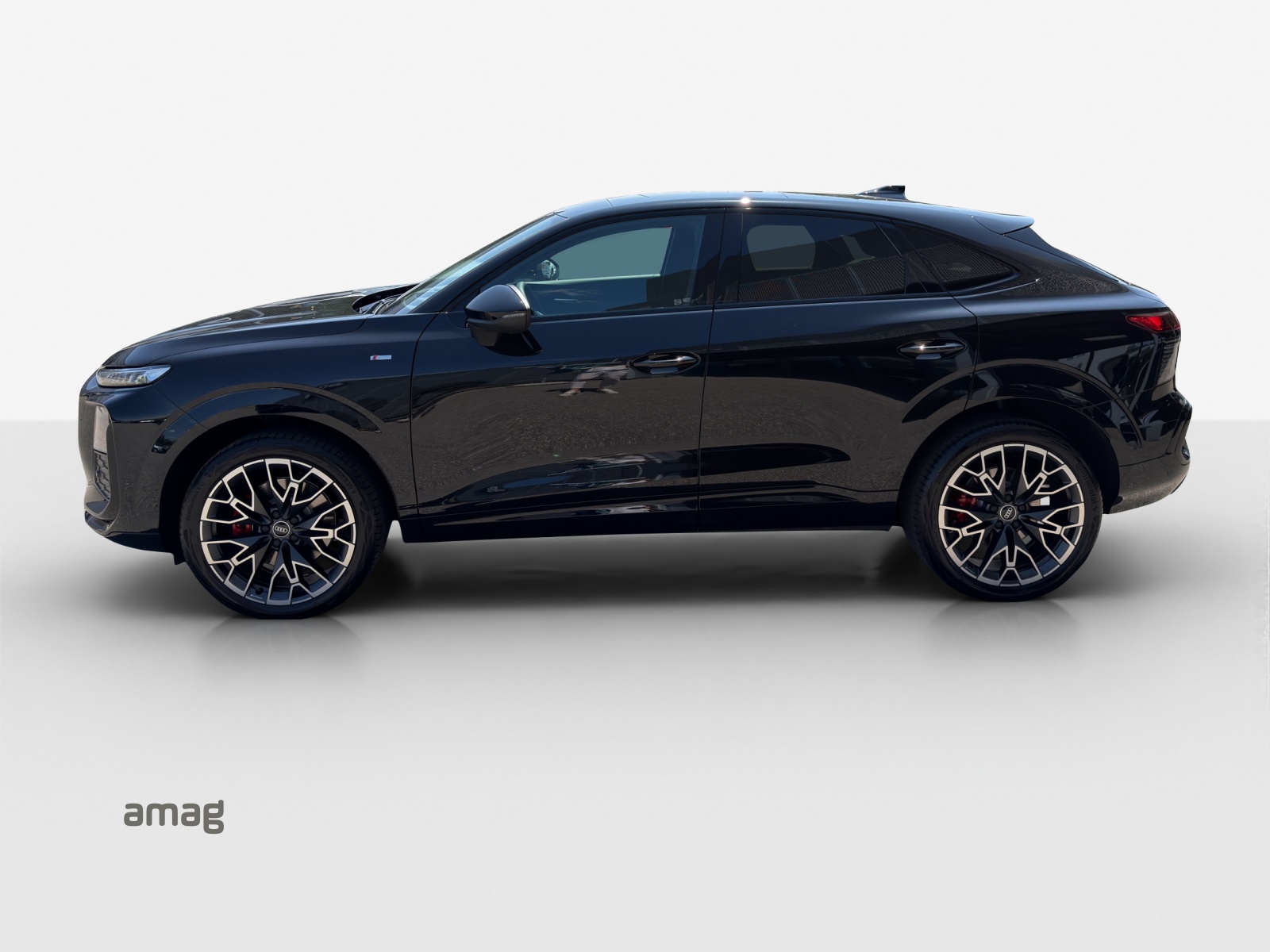 AUDI Q3 Sportback TFSI quattro 195 kW S tronic-image-1