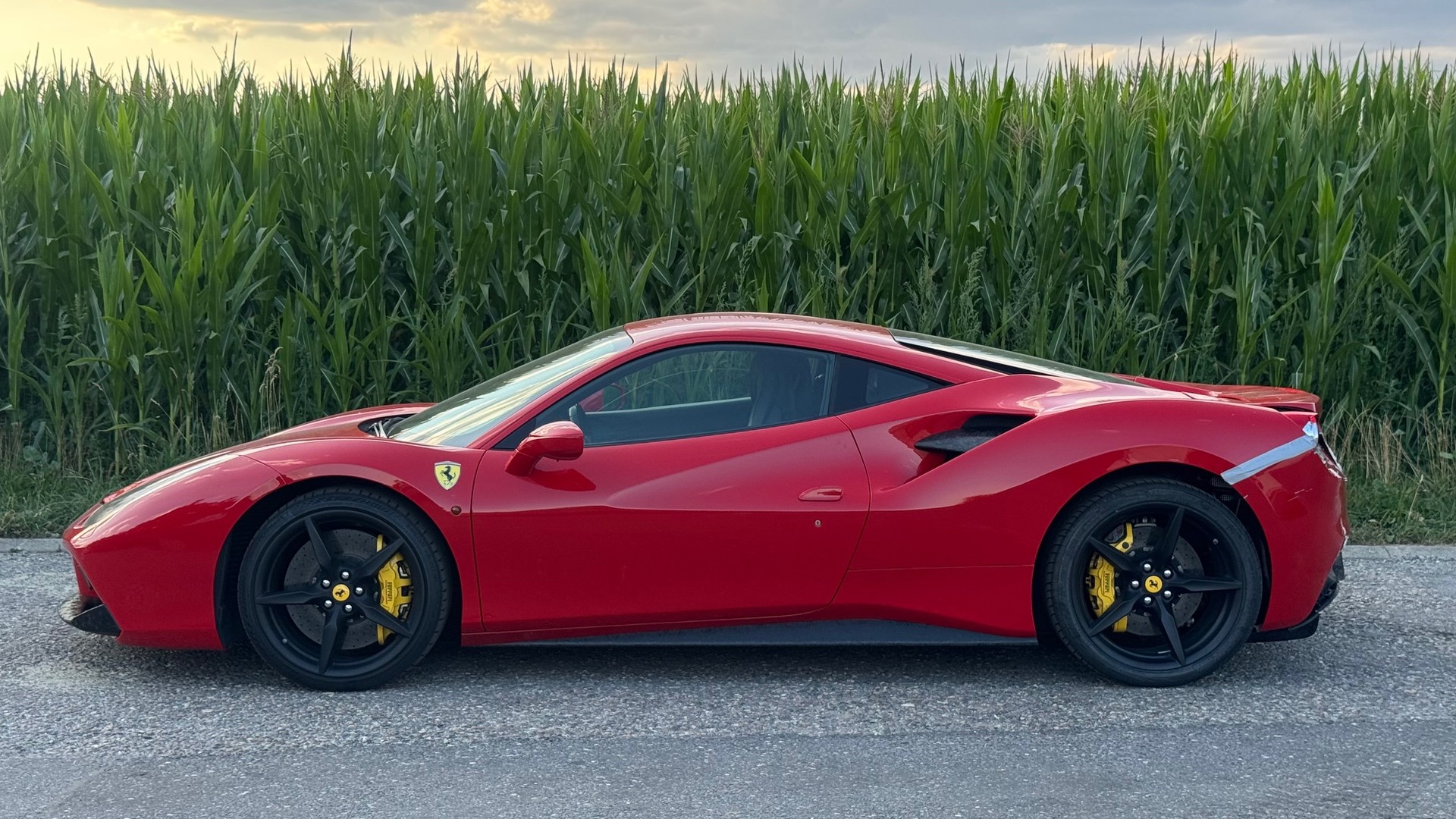 FERRARI 488 GTB 3.9 V8-image-7