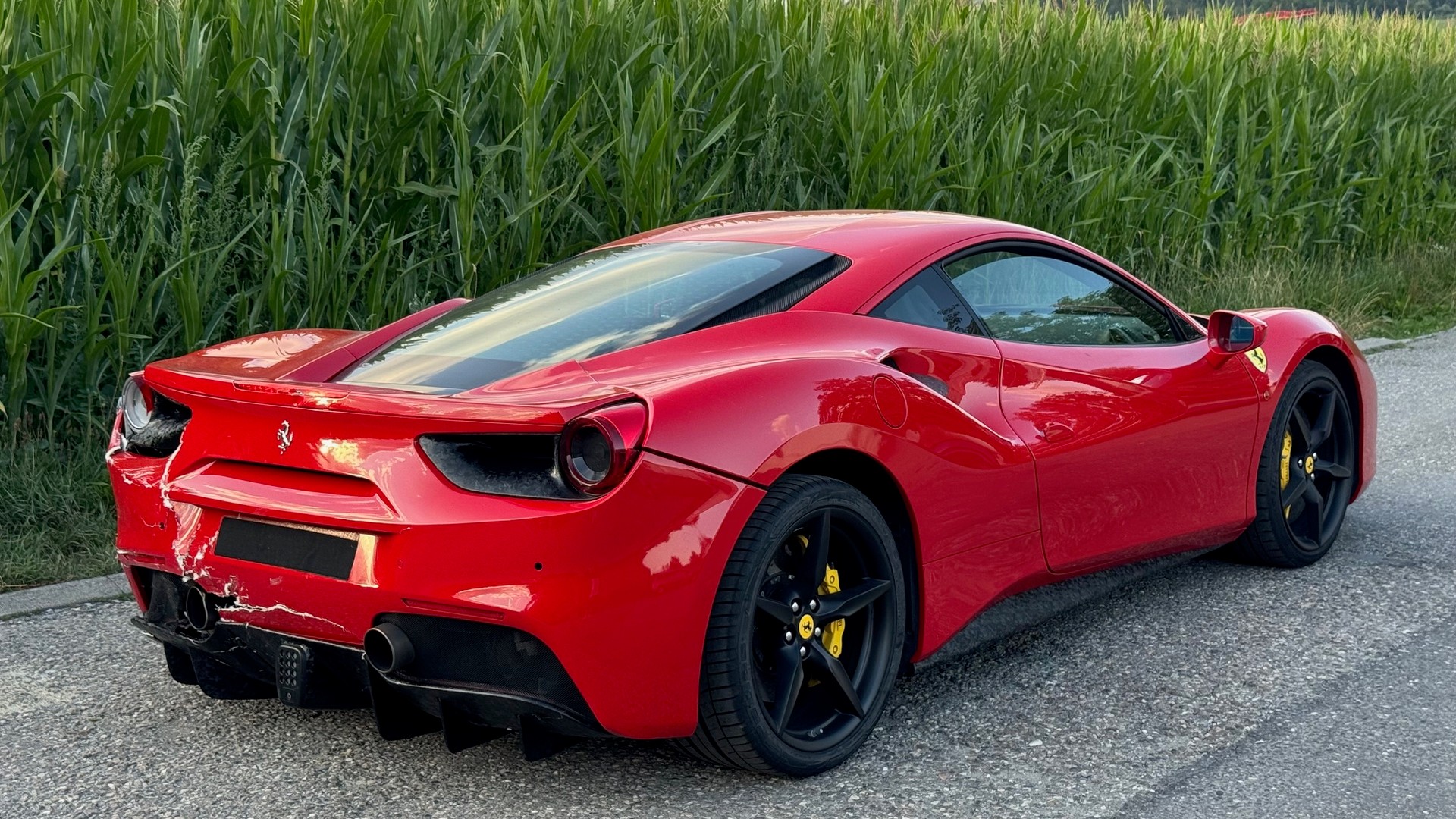 FERRARI 488 GTB 3.9 V8-image-4